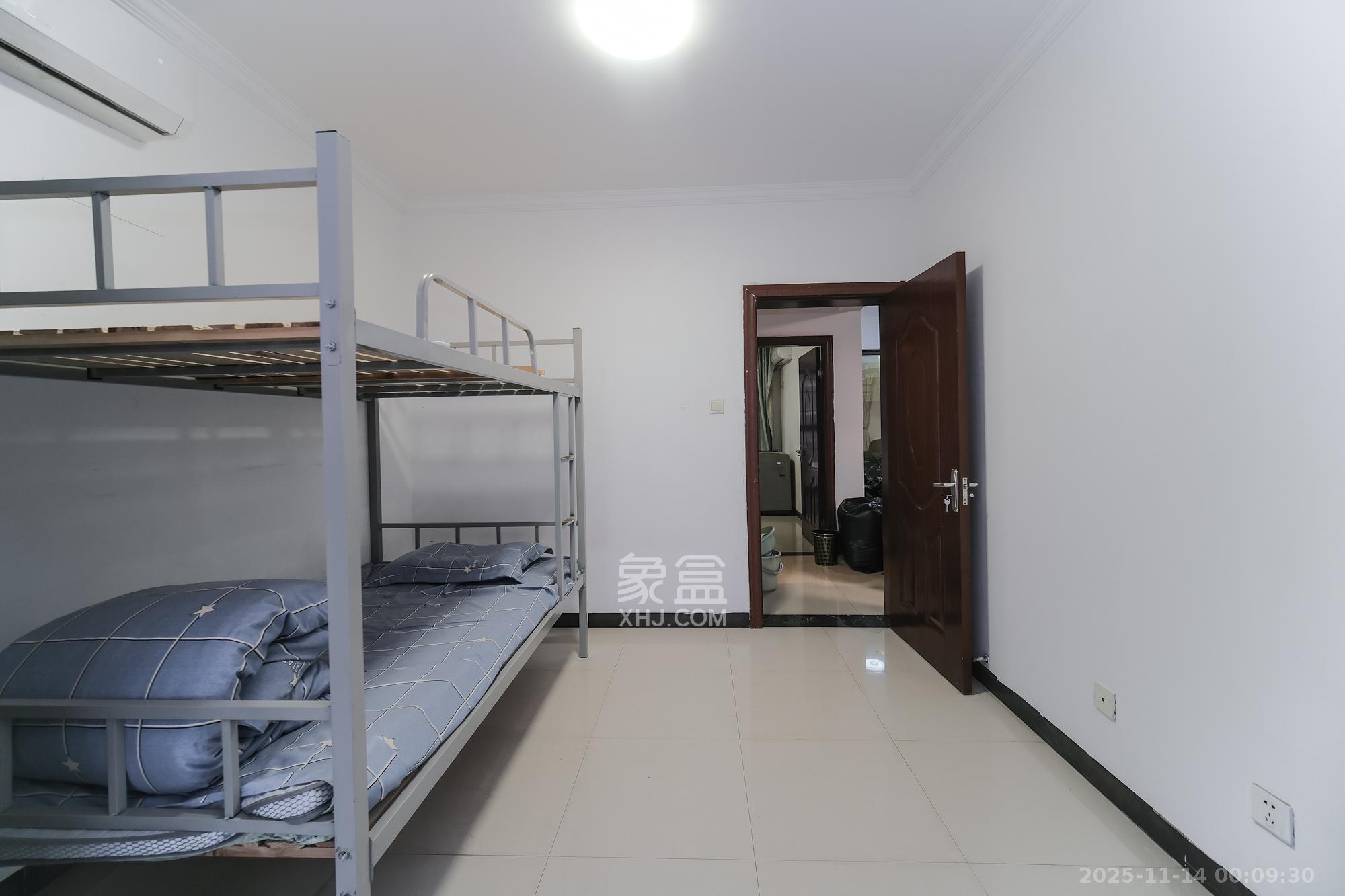 水渡家园  2室2厅1卫    42.0万卧室