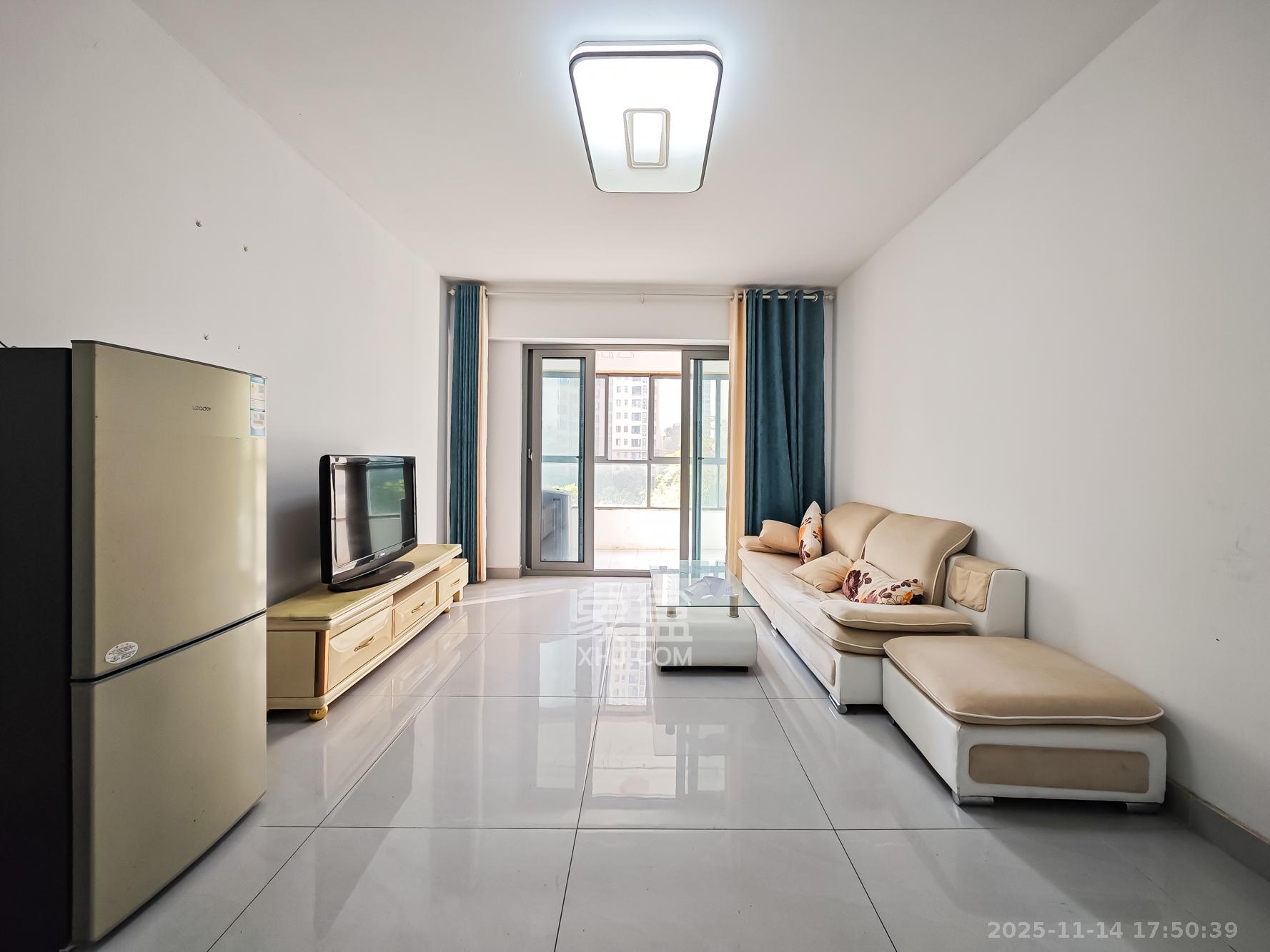 钱隆世家  3室2厅2卫    78.0万