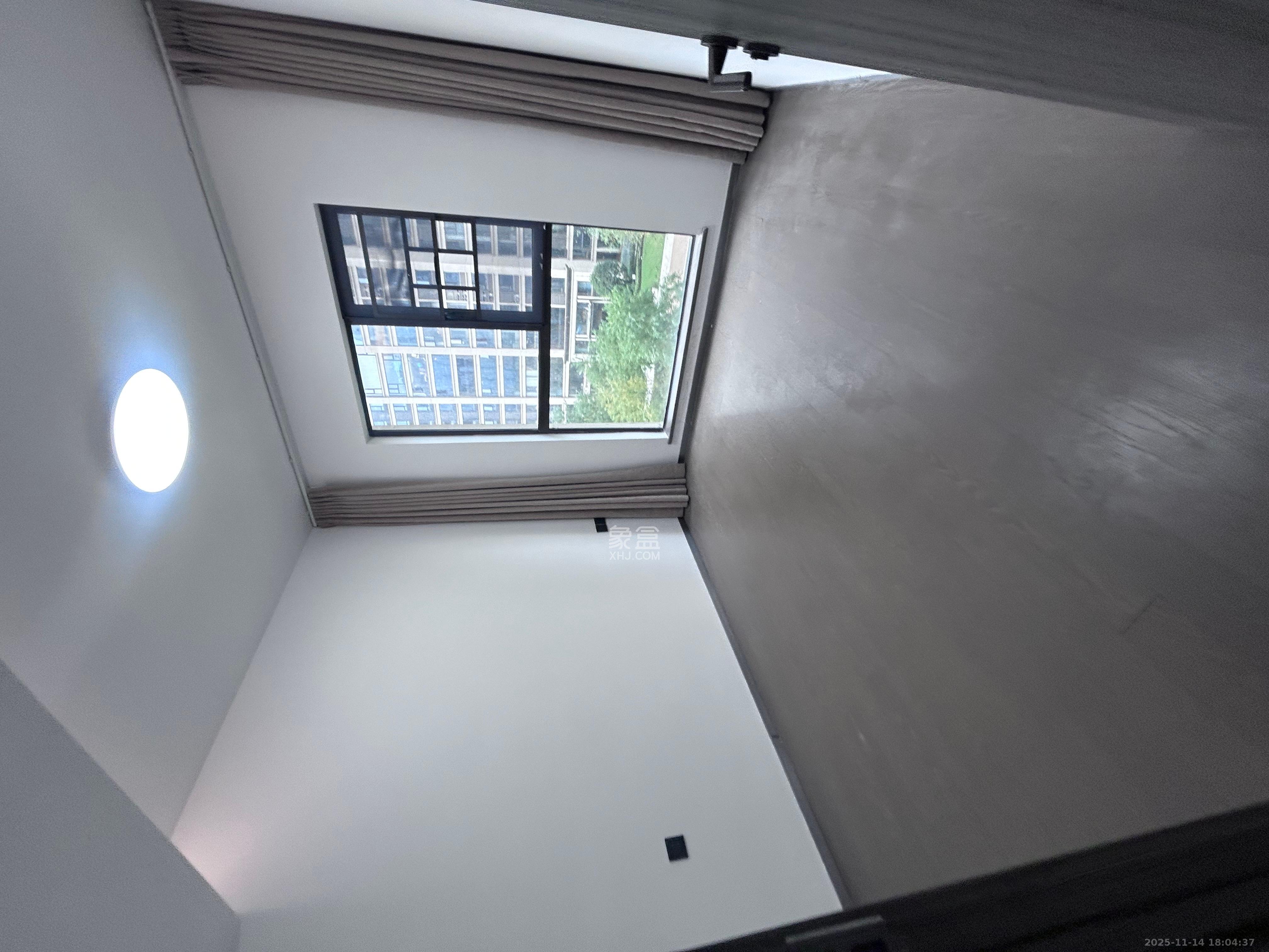 东岸梅园小区  1室0厅0卫    2000.0元/月