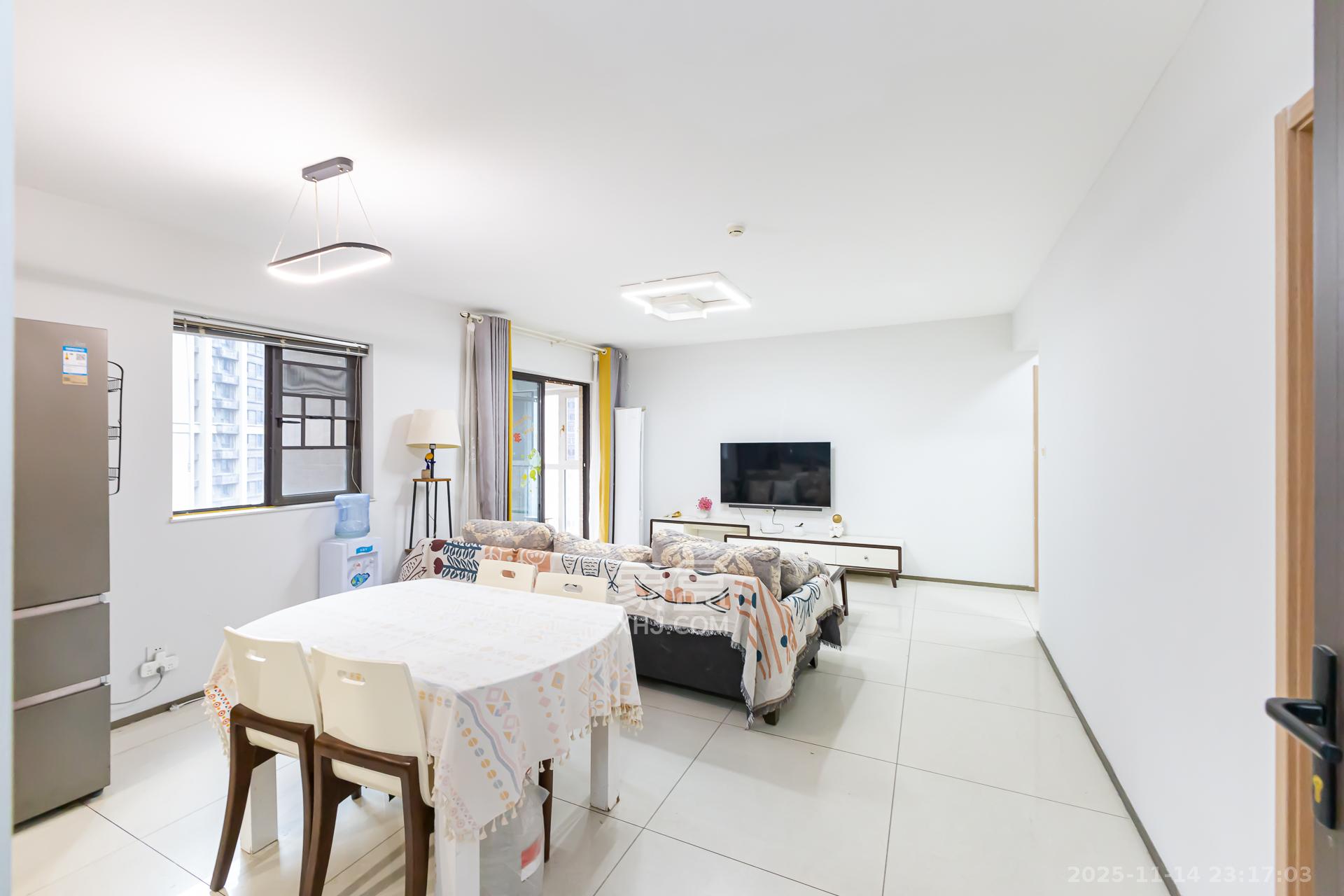 时代倾城二期  3室2厅1卫    82.8万