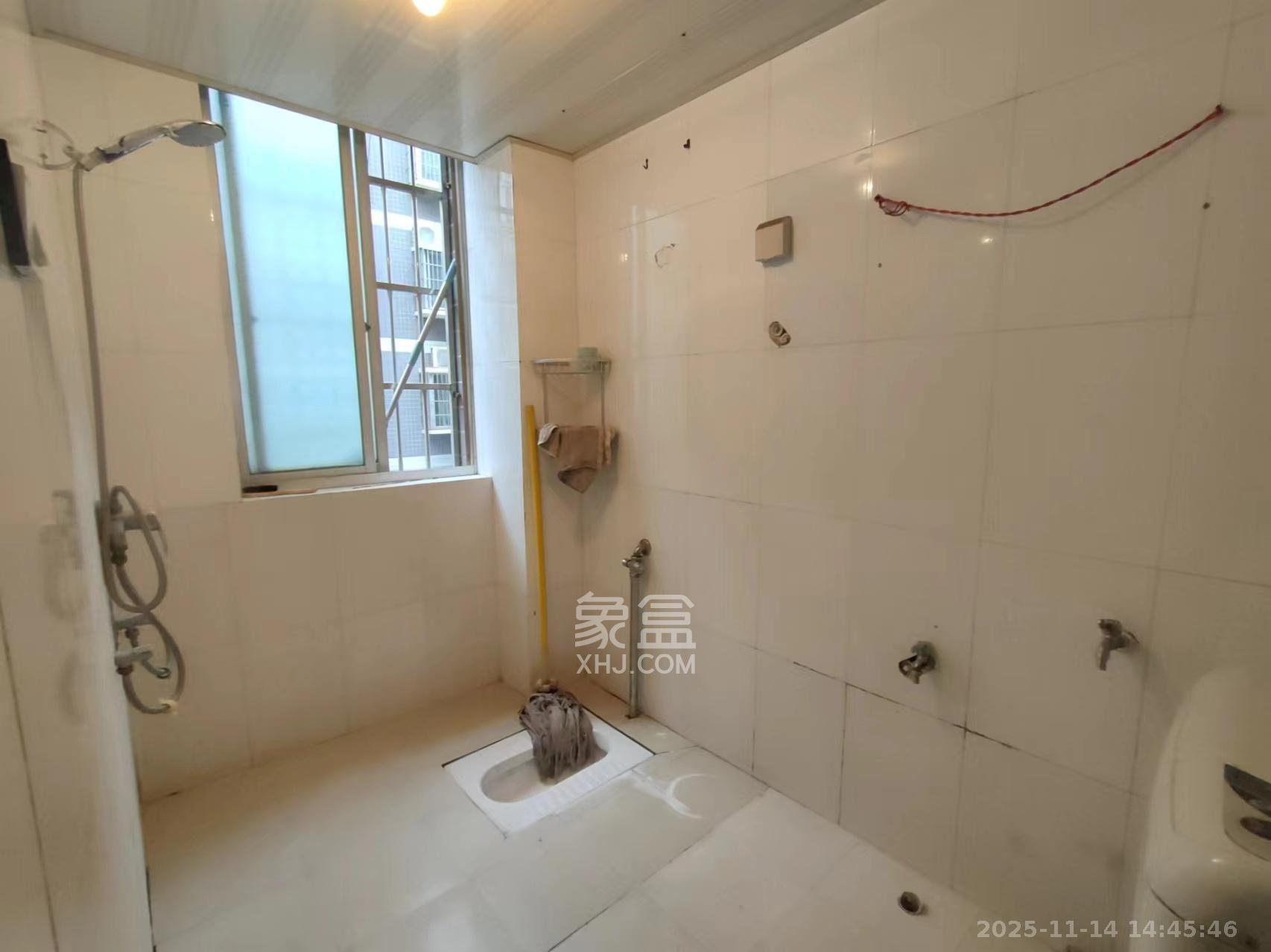 湘绣城  2室2厅1卫    1400.0元/月室内图