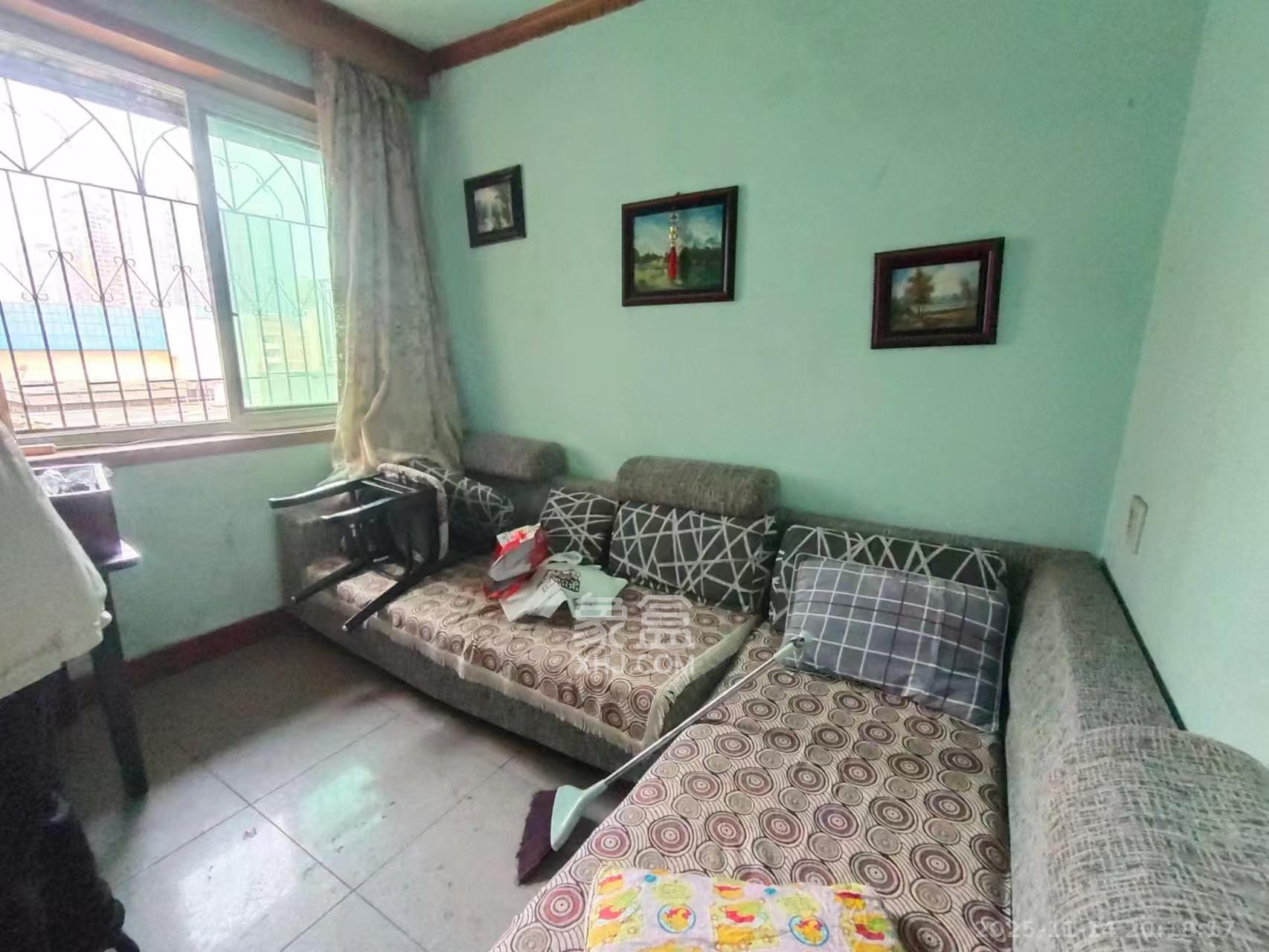 向韶村  1室1厅1卫    1200.0元/月