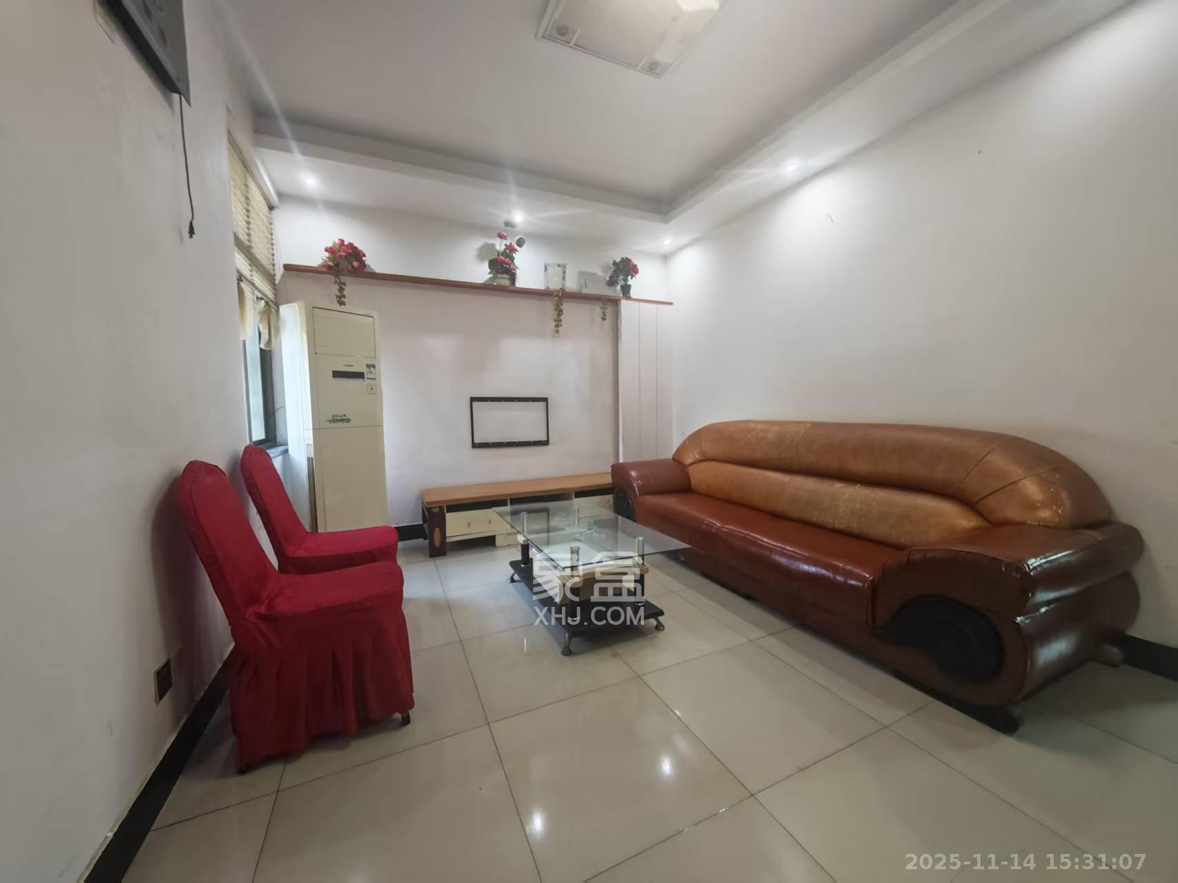 兴联母山小区  2室1厅1卫    1300.0元/月室内图