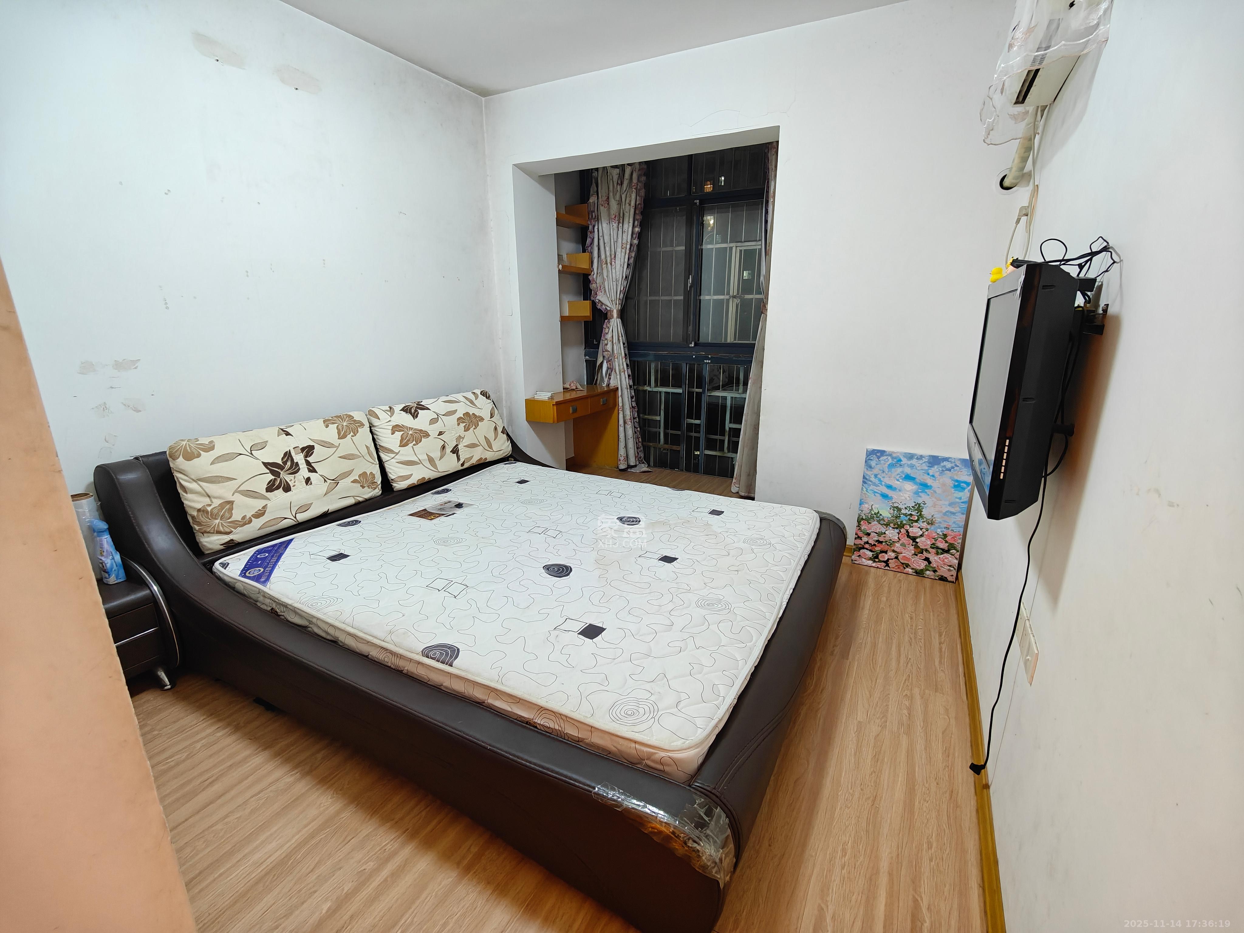 西子湖畔沃府 3室2厅2卫 3000.0元/月 西子湖畔沃府 3室2厅2卫 3000.0元/月室内图