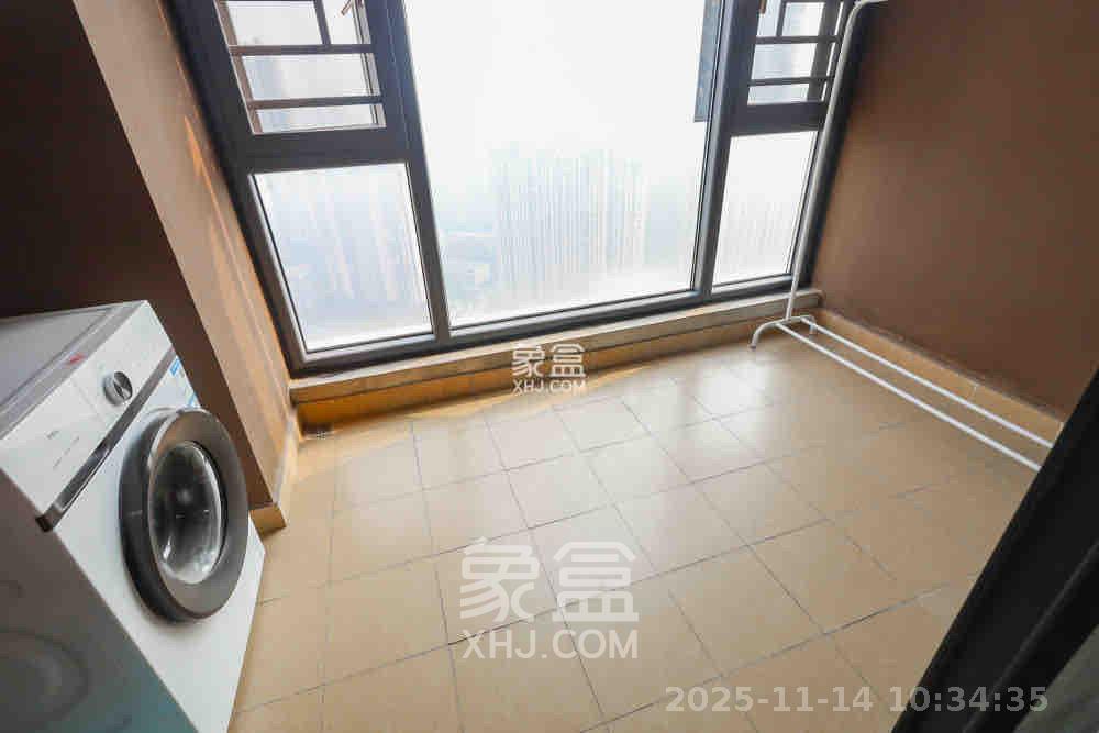 万科里金域国际  3室2厅2卫    3400.0元/月室内图