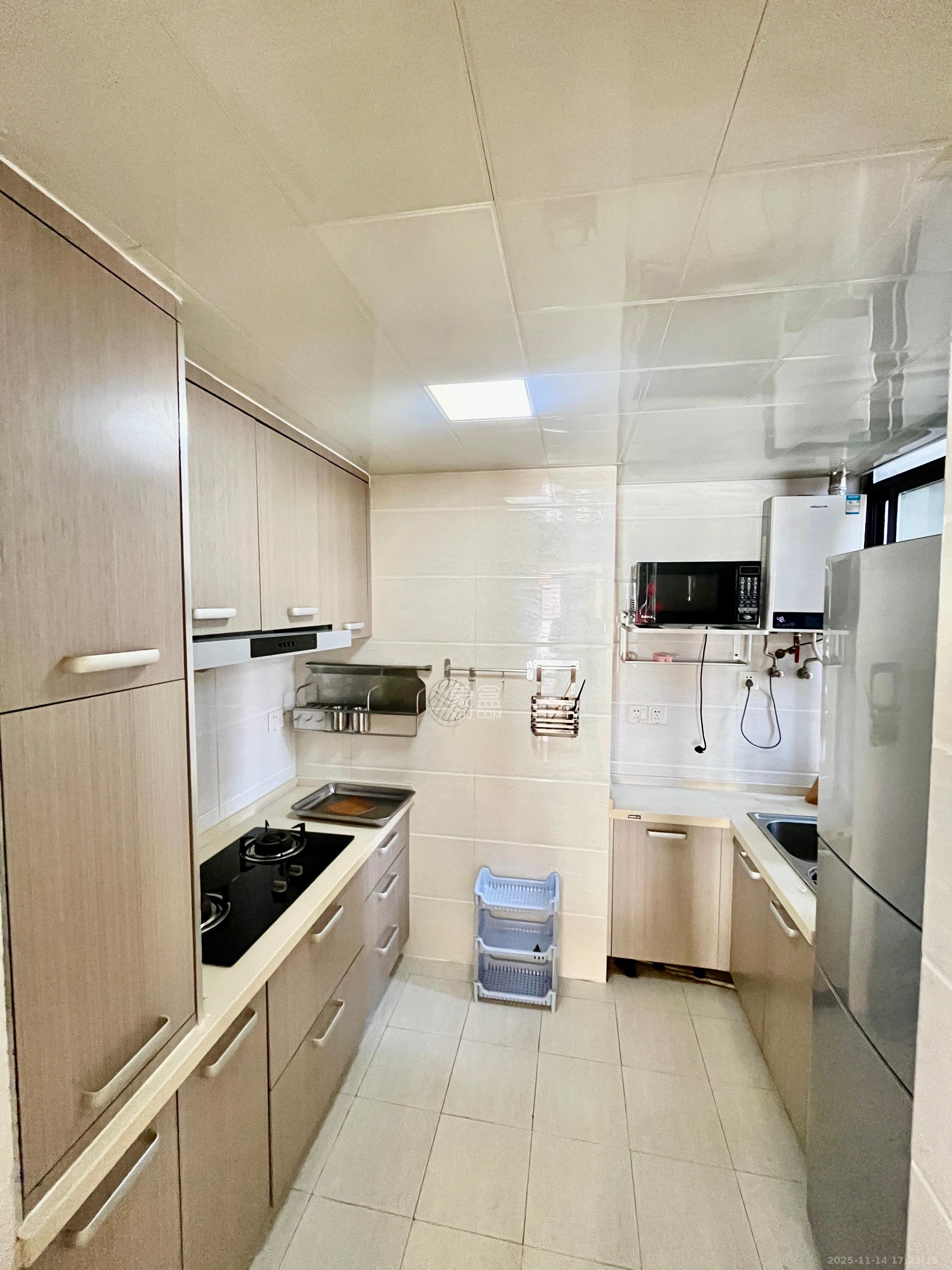 海洋半岛(月珑湾) 3室2厅1卫 2600.0元/月 海洋半岛(月珑湾) 3室2厅1卫 2600.0元/月室内图