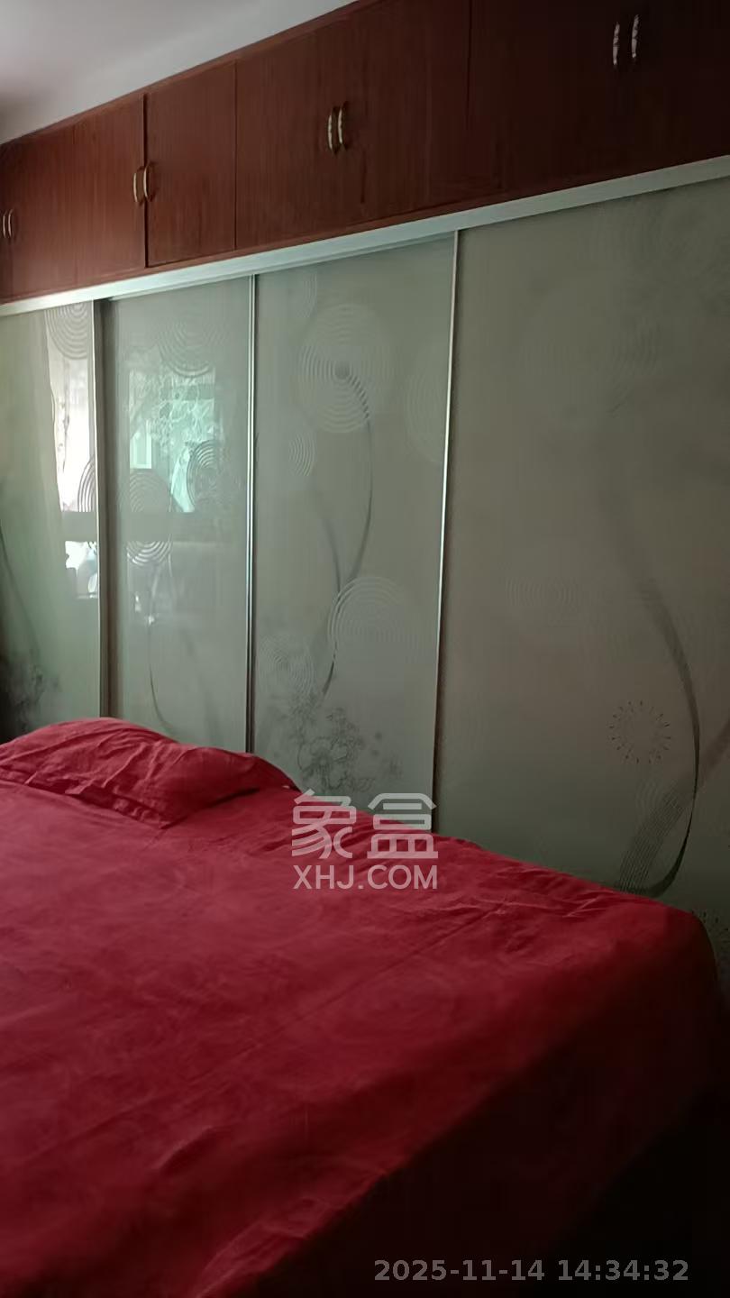 恒鑫澜北湾  3室2厅2卫    2000.0元/月室内图