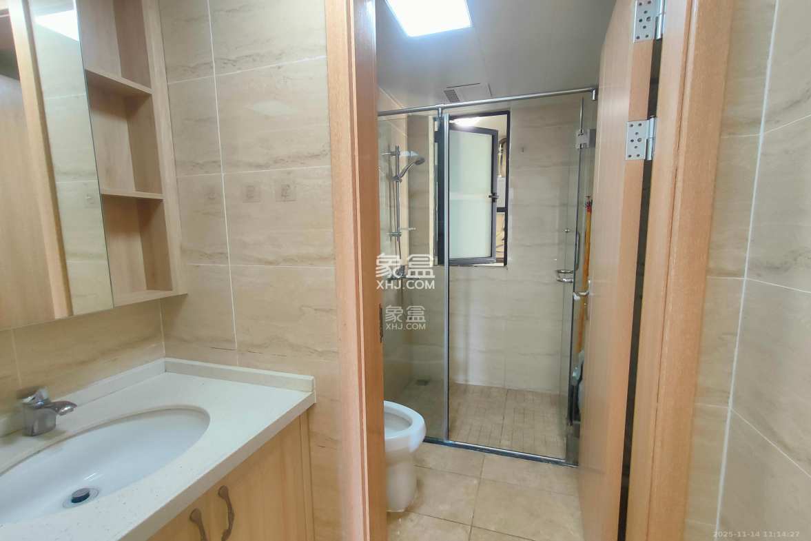 万润滨江天著 3室2厅1卫 2400.0元/月 万润滨江天著 3室2厅1卫 2400.0元/月室内图