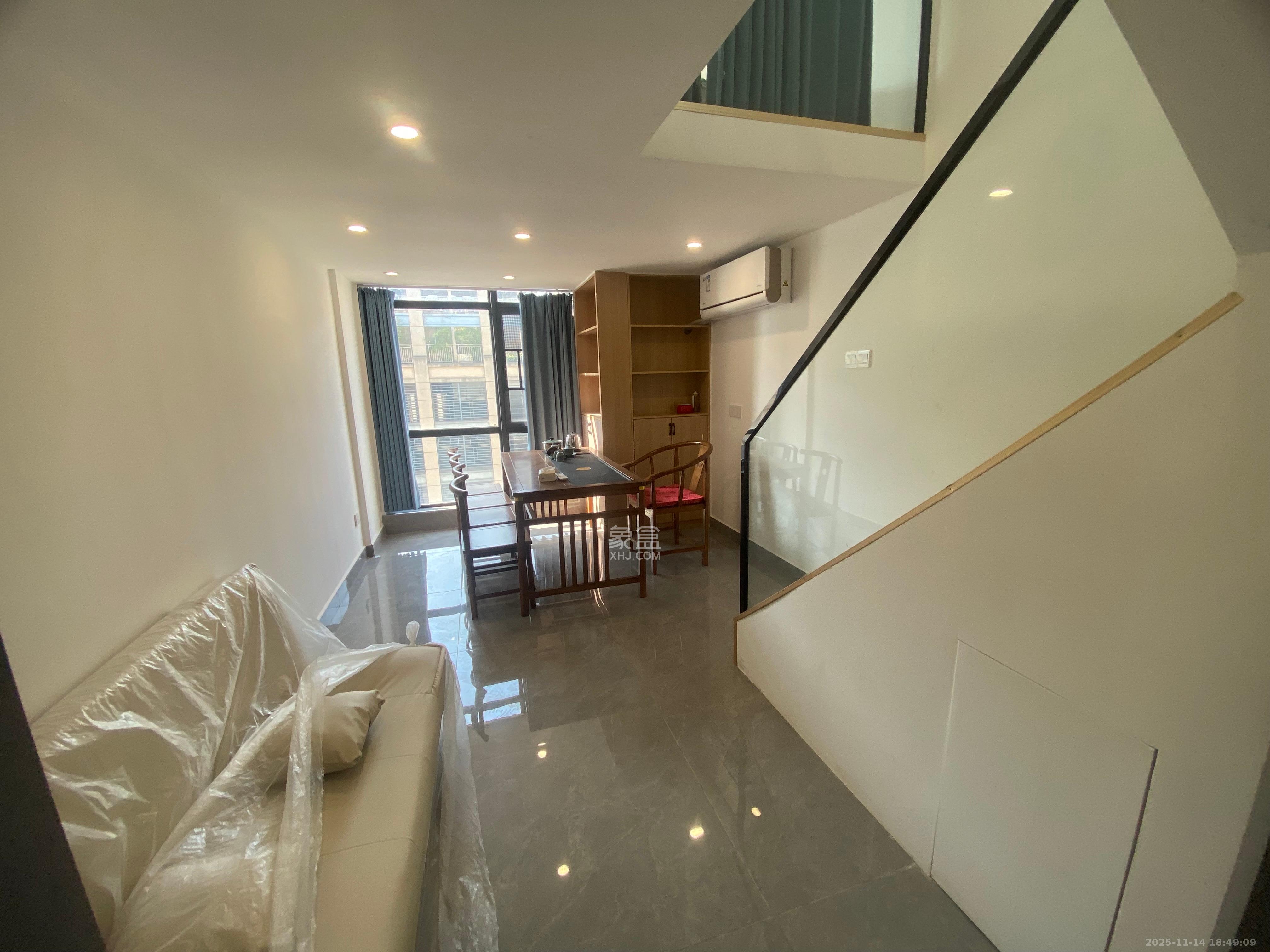 新长海尚都国际（海坤美寓）  2室1厅1卫    1700.0元/月室内图