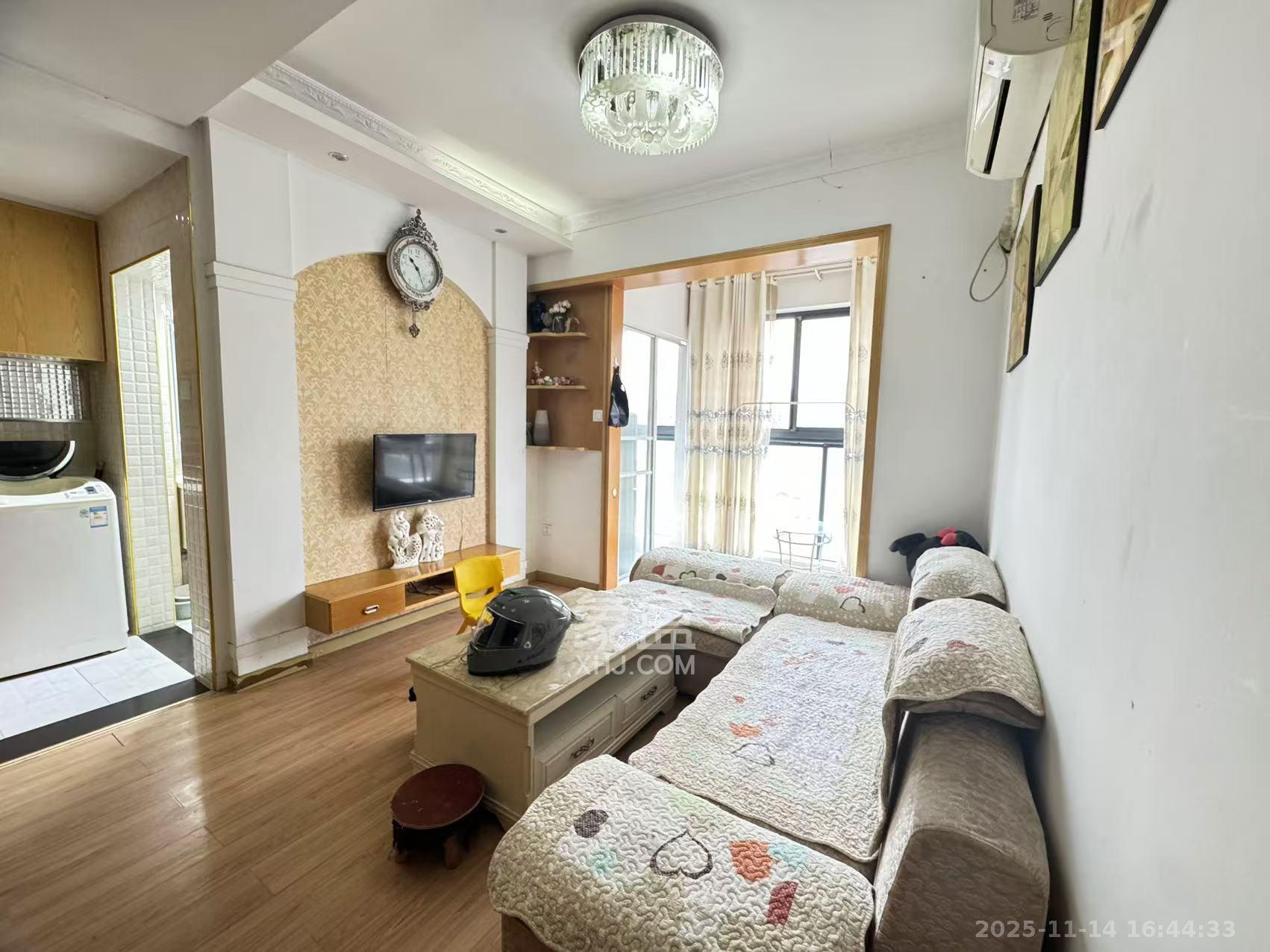 花样年华  1室1厅1卫    1500.0元/月室内图