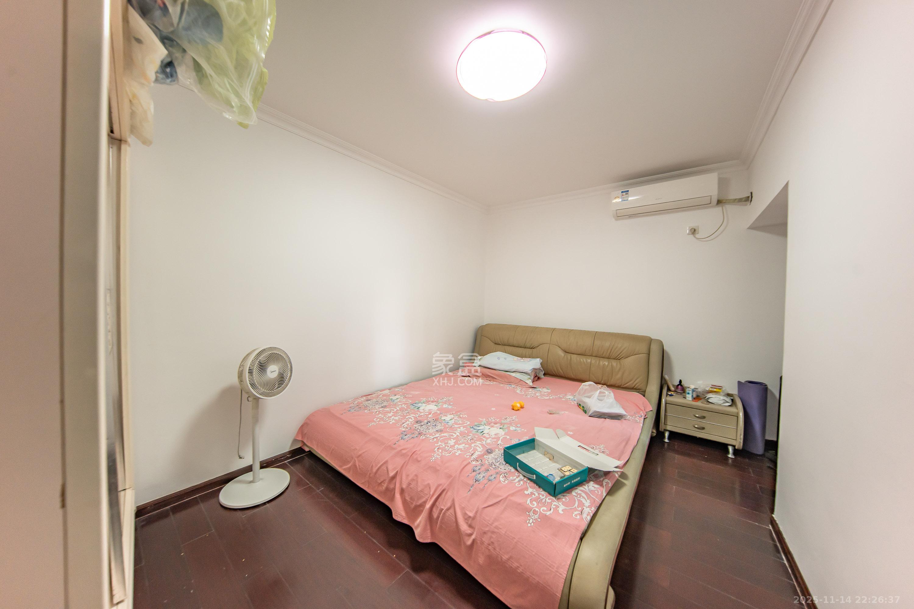 中海国际一期 2室2厅1卫 55.0万 中海国际一期 2室2厅1卫 55.0万卧室