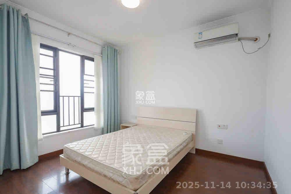 万科里金域国际  3室2厅2卫    3400.0元/月室内图