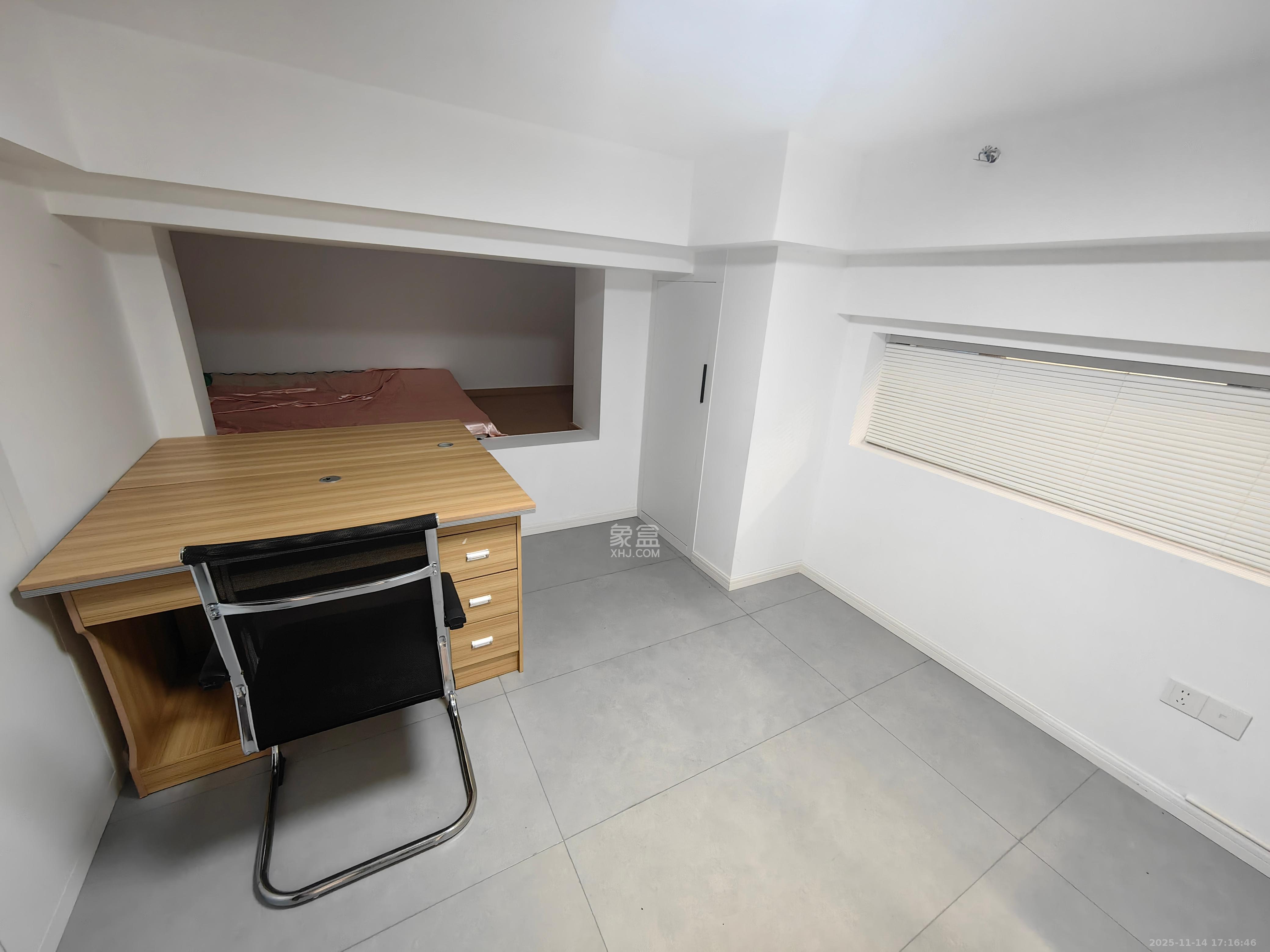 正荣梅溪紫阙台 3室2厅2卫 5800.0元/月 正荣梅溪紫阙台 3室2厅2卫 5800.0元/月室内图