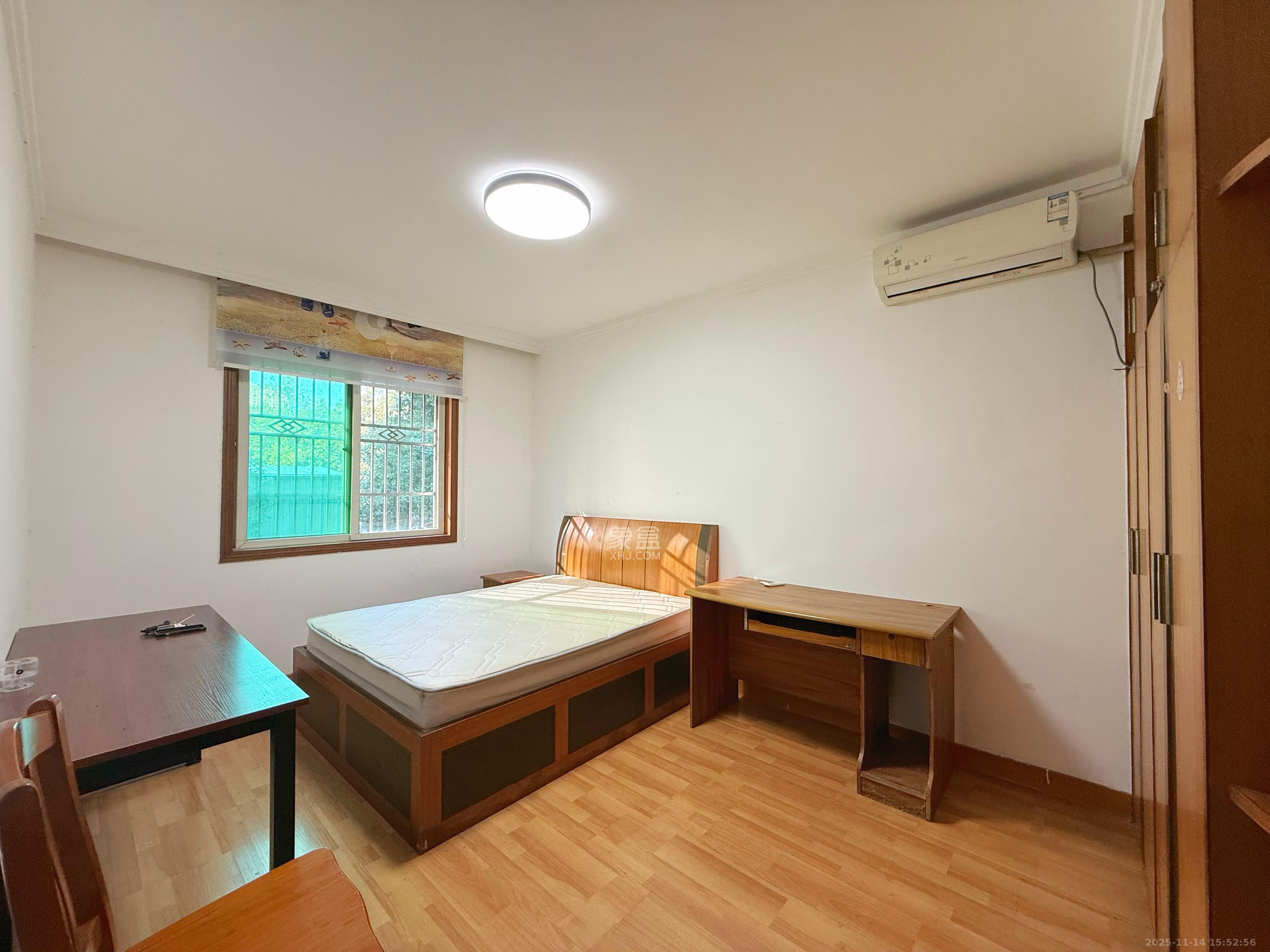 恩瑞麓山名园（龙王港小区）  3室2厅2卫    2100.0元/月室内图