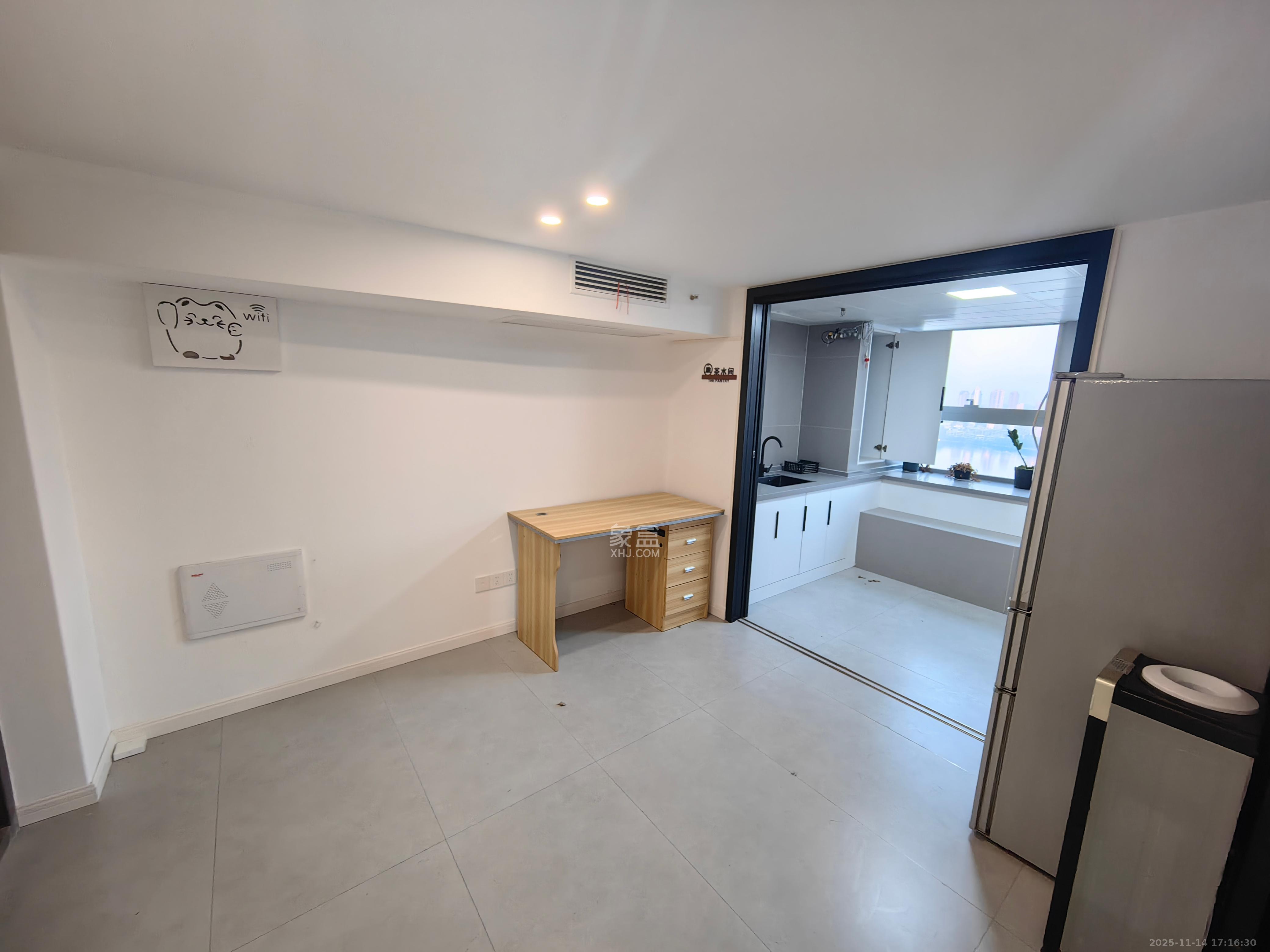 正荣梅溪紫阙台 3室2厅2卫 5800.0元/月 正荣梅溪紫阙台 3室2厅2卫 5800.0元/月室内图