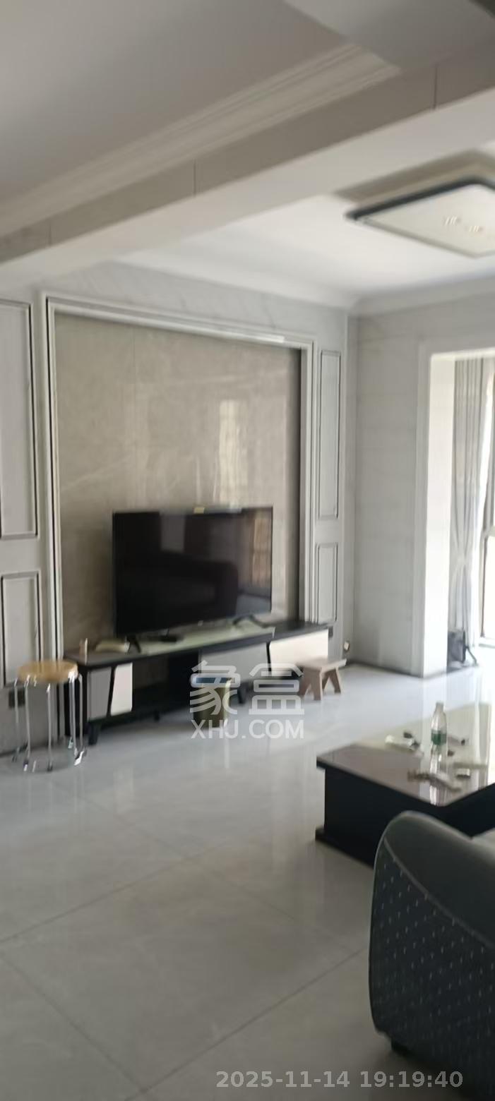 星城新宇川河苑 3室2厅1卫 2000.0元/月 星城新宇川河苑 3室2厅1卫 2000.0元/月室内图