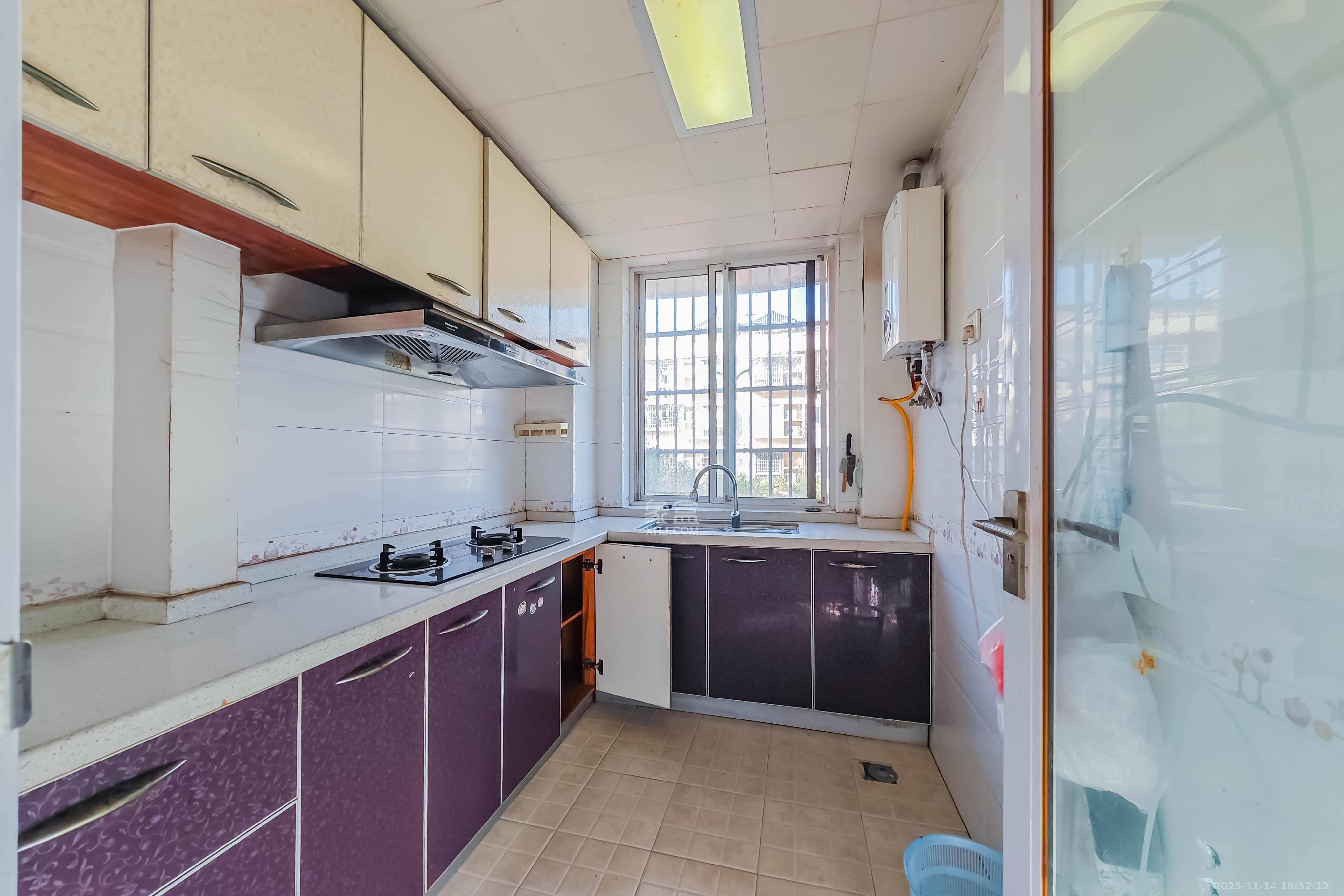 龙吉湾小区（龙瑞尚苑）  2室2厅1卫    43.0万其他