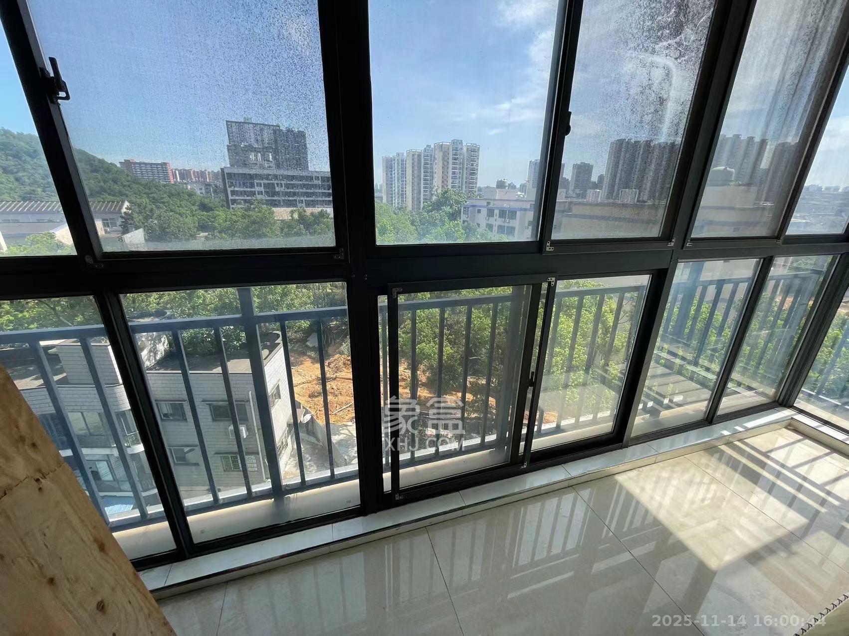 海林馨香雅苑  4室2厅2卫    2800.0元/月室内图