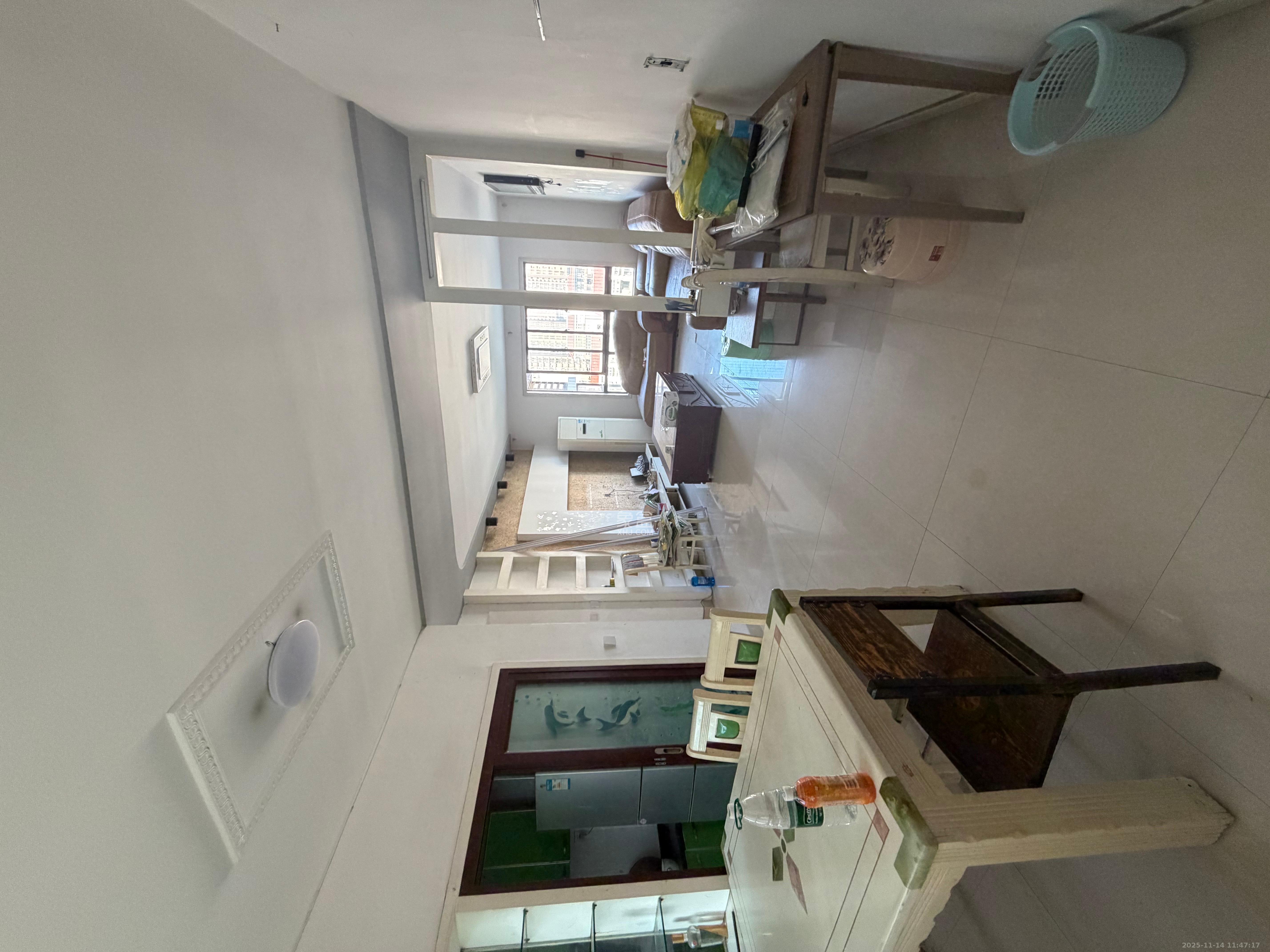 融橙上品 3室2厅2卫 2400.0元/月 融橙上品 3室2厅2卫 2400.0元/月室内图