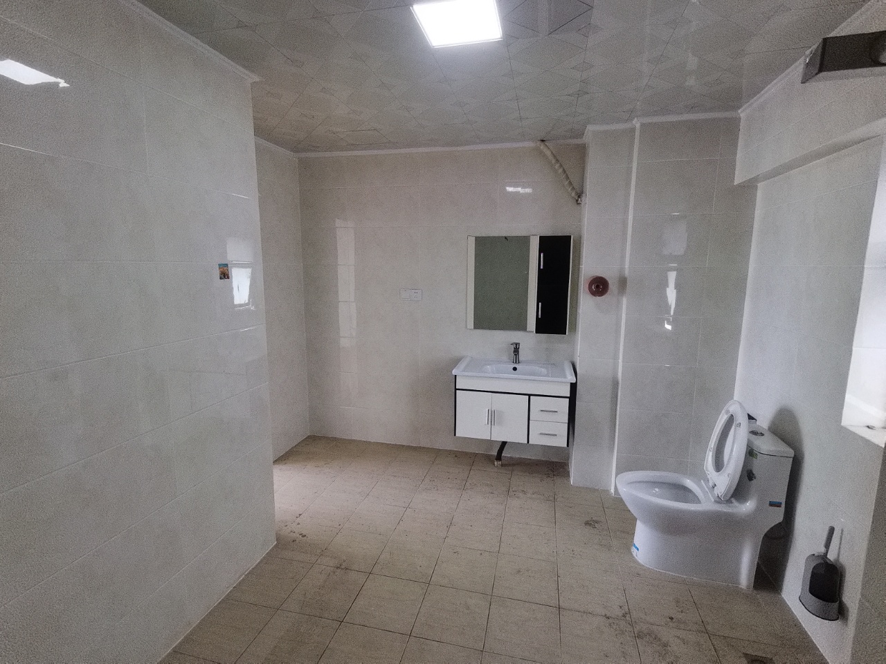 名门广场北区（二期）  3室2厅2卫    3800.0元/月室内图