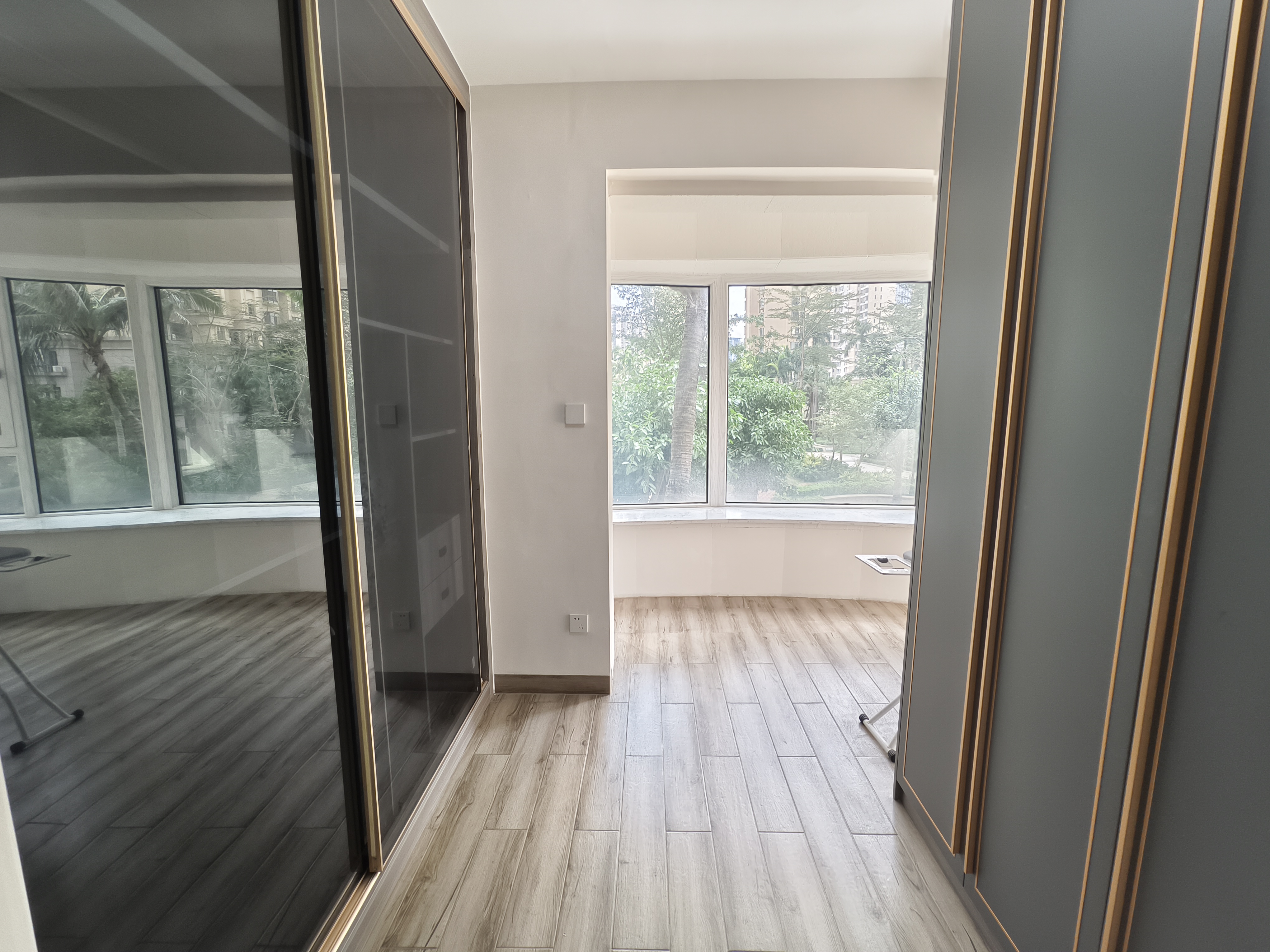 海阔天空-国瑞城二期(雅仕苑) 5室2厅2卫 8500.0元/月 海阔天空-国瑞城二期(雅仕苑) 5室2厅2卫 8500.0元/月室内图