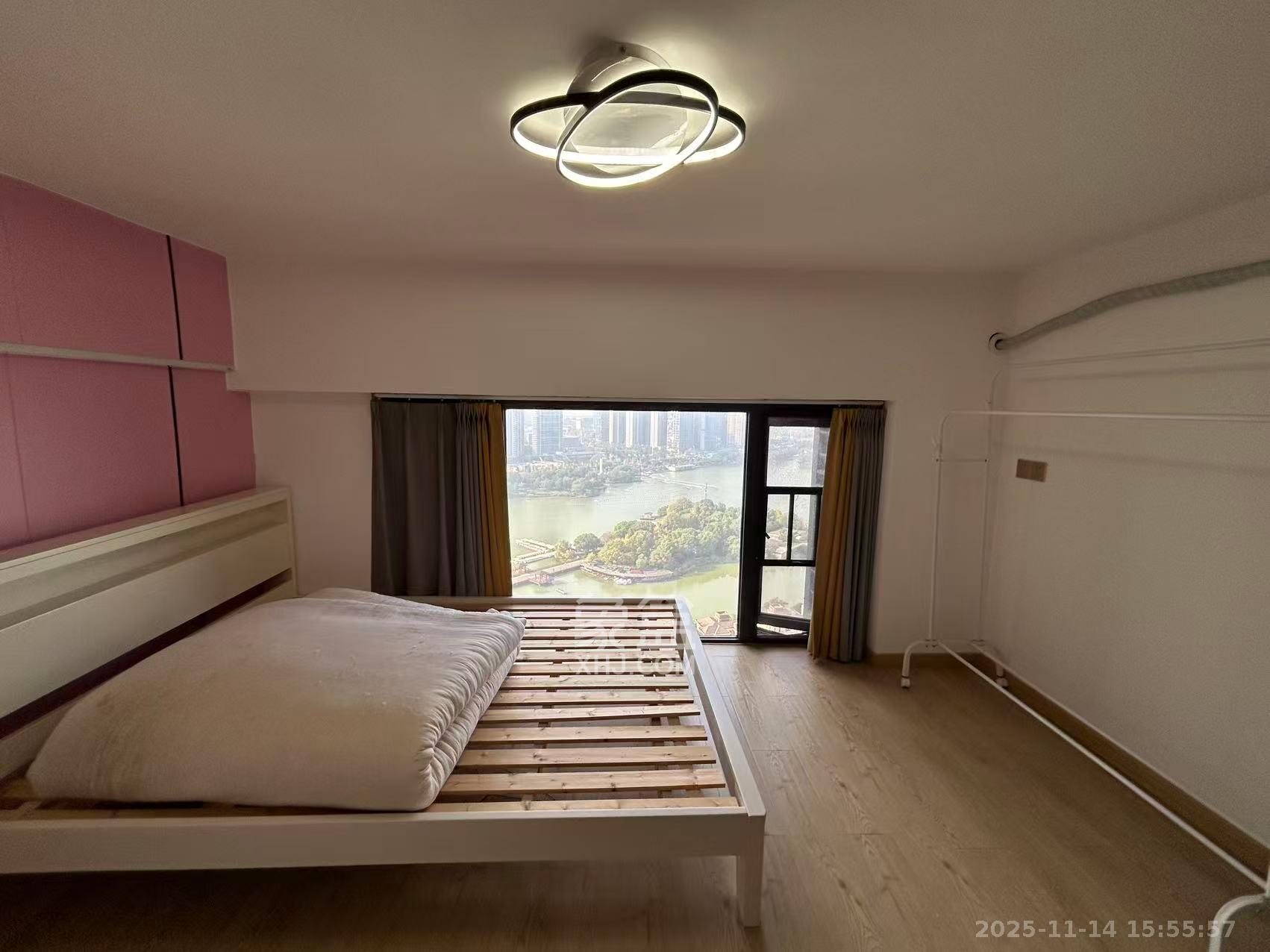 藏珑湖上公馆  1室0厅0卫    2400.0元/月室内图