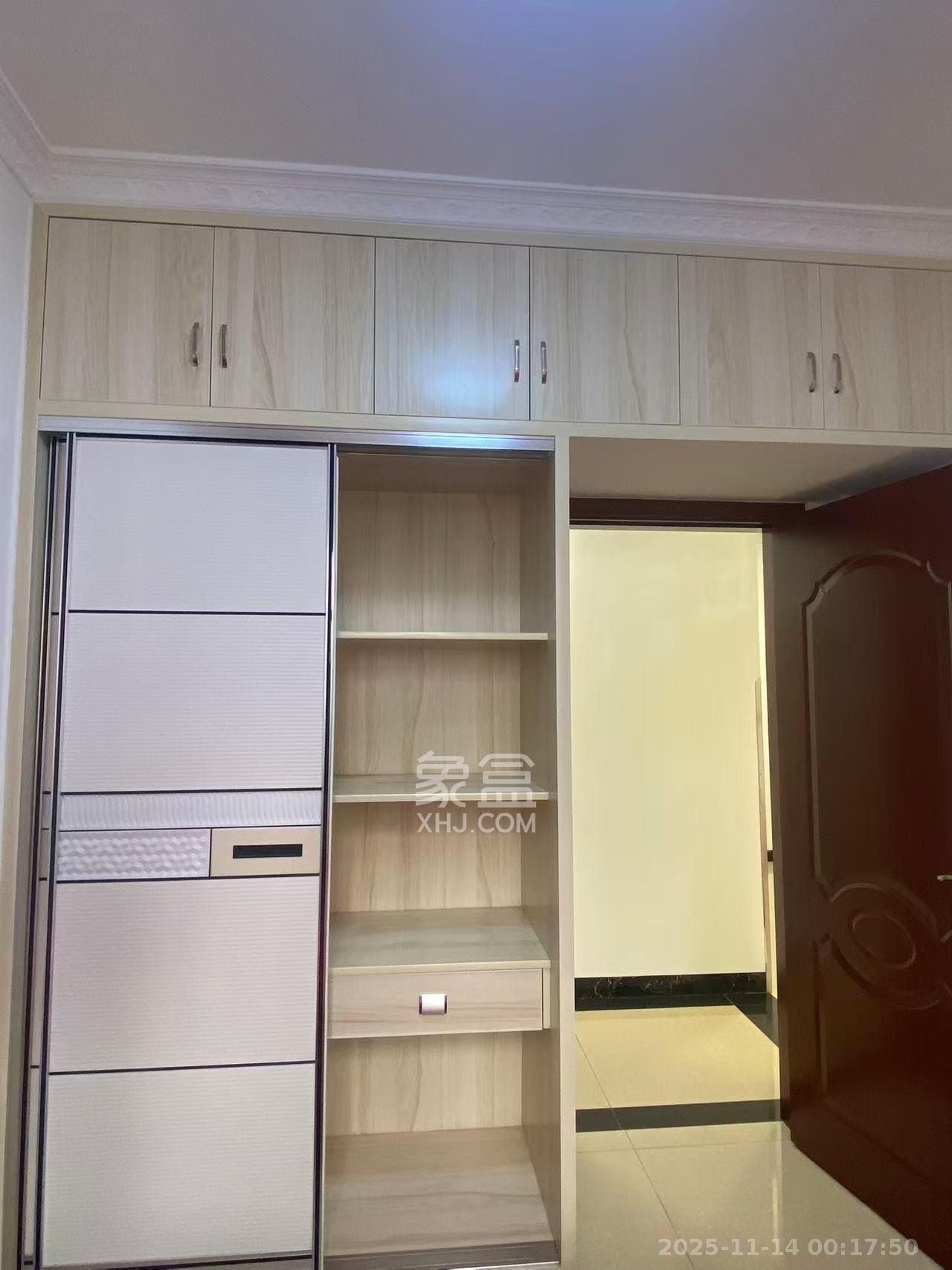 岳华新苑 2室2厅1卫 2200.0元/月 岳华新苑 2室2厅1卫 2200.0元/月室内图