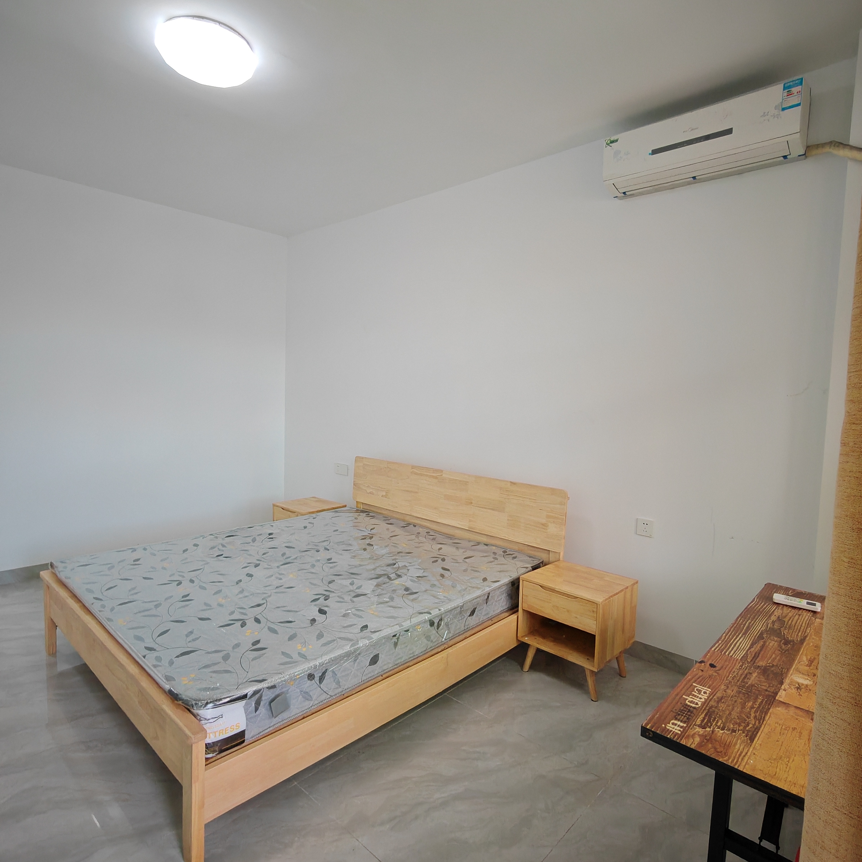 南海大厦(五指山路) 2室1厅1卫 2300.0元/月 南海大厦(五指山路) 2室1厅1卫 2300.0元/月室内图