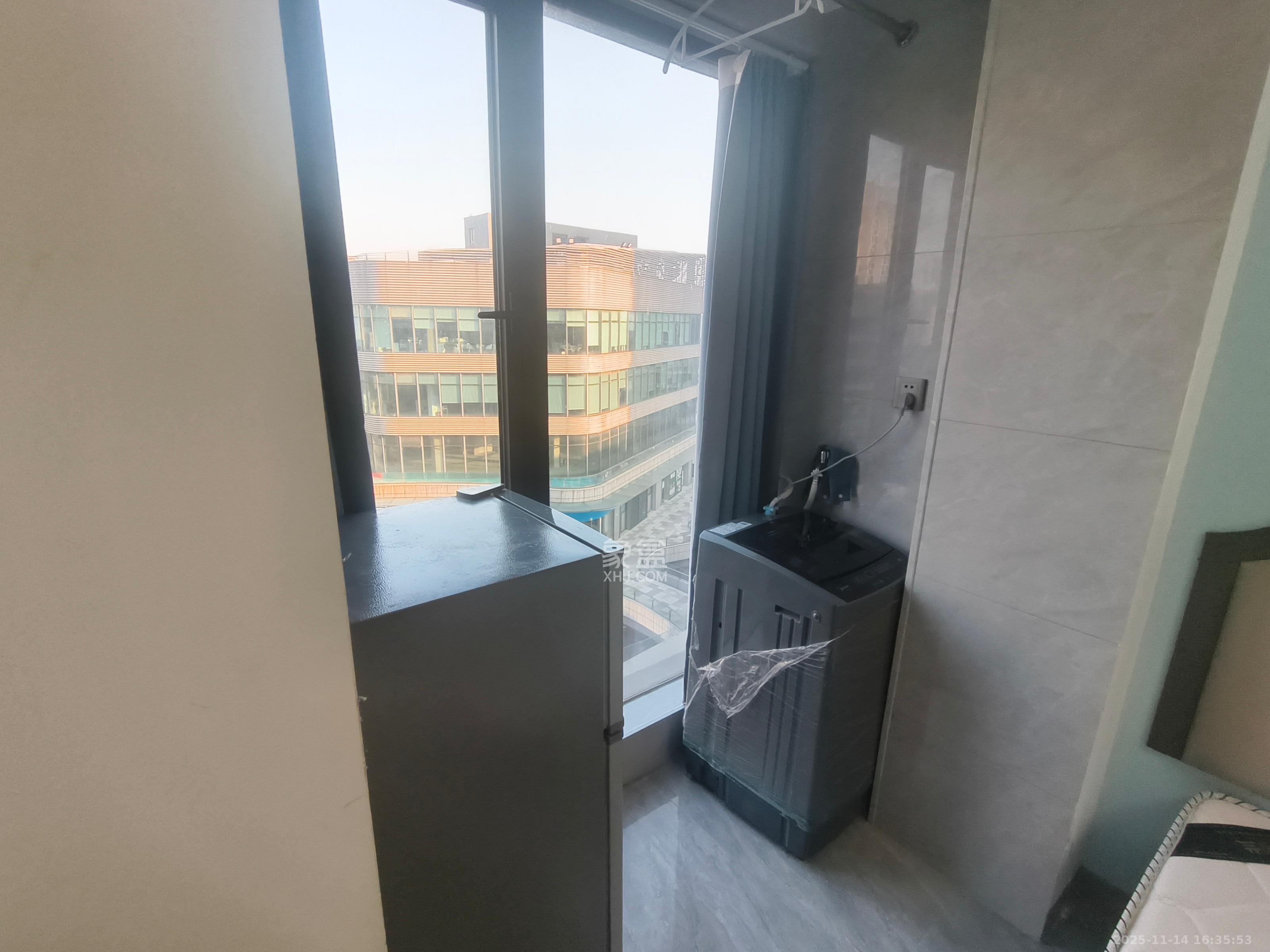 万科金色梦想D区  1室1厅1卫    1100.0元/月室内图