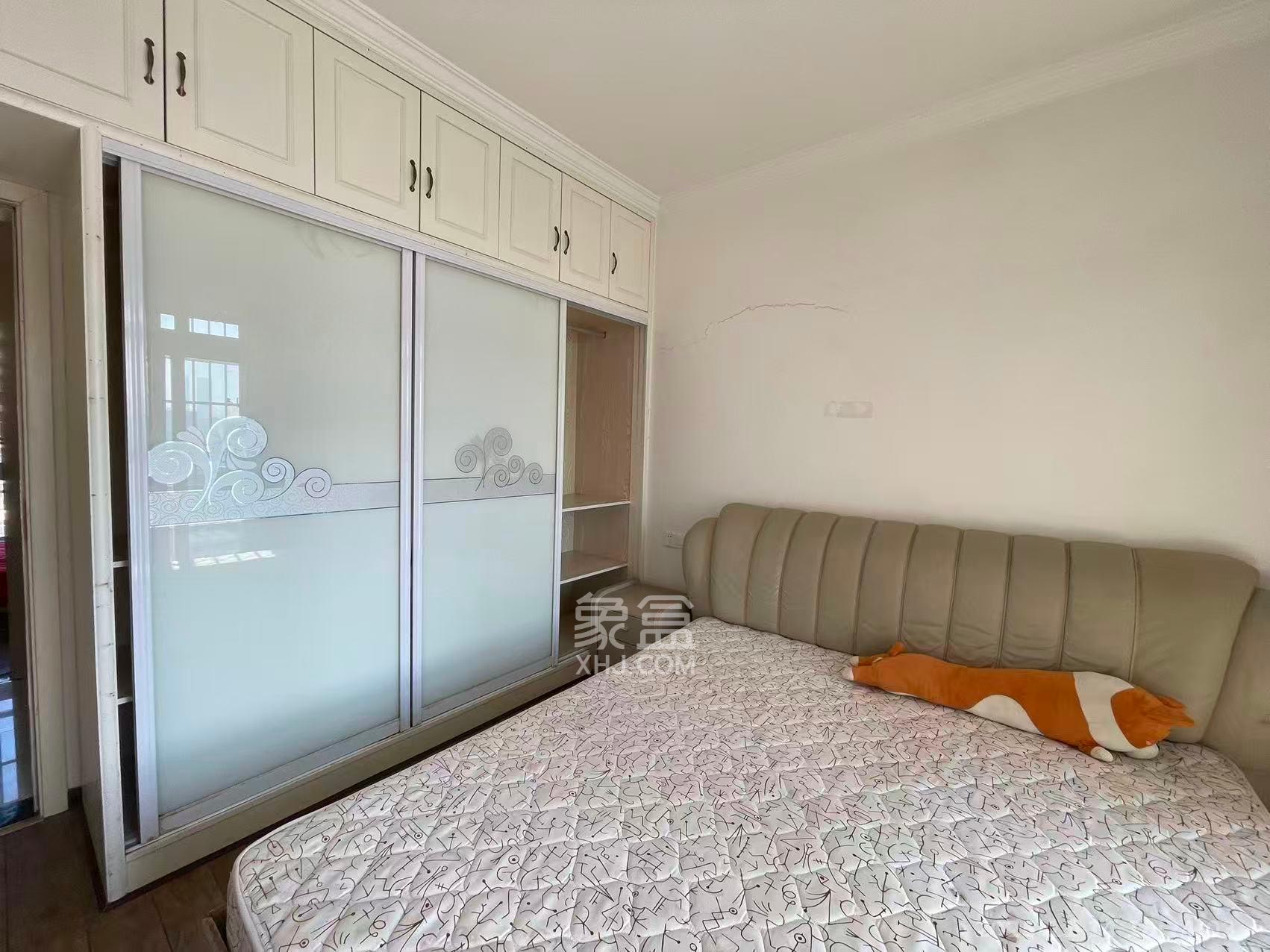 鑫科明珠 1室2厅1卫 2200.0元/月 鑫科明珠 1室2厅1卫 2200.0元/月室内图