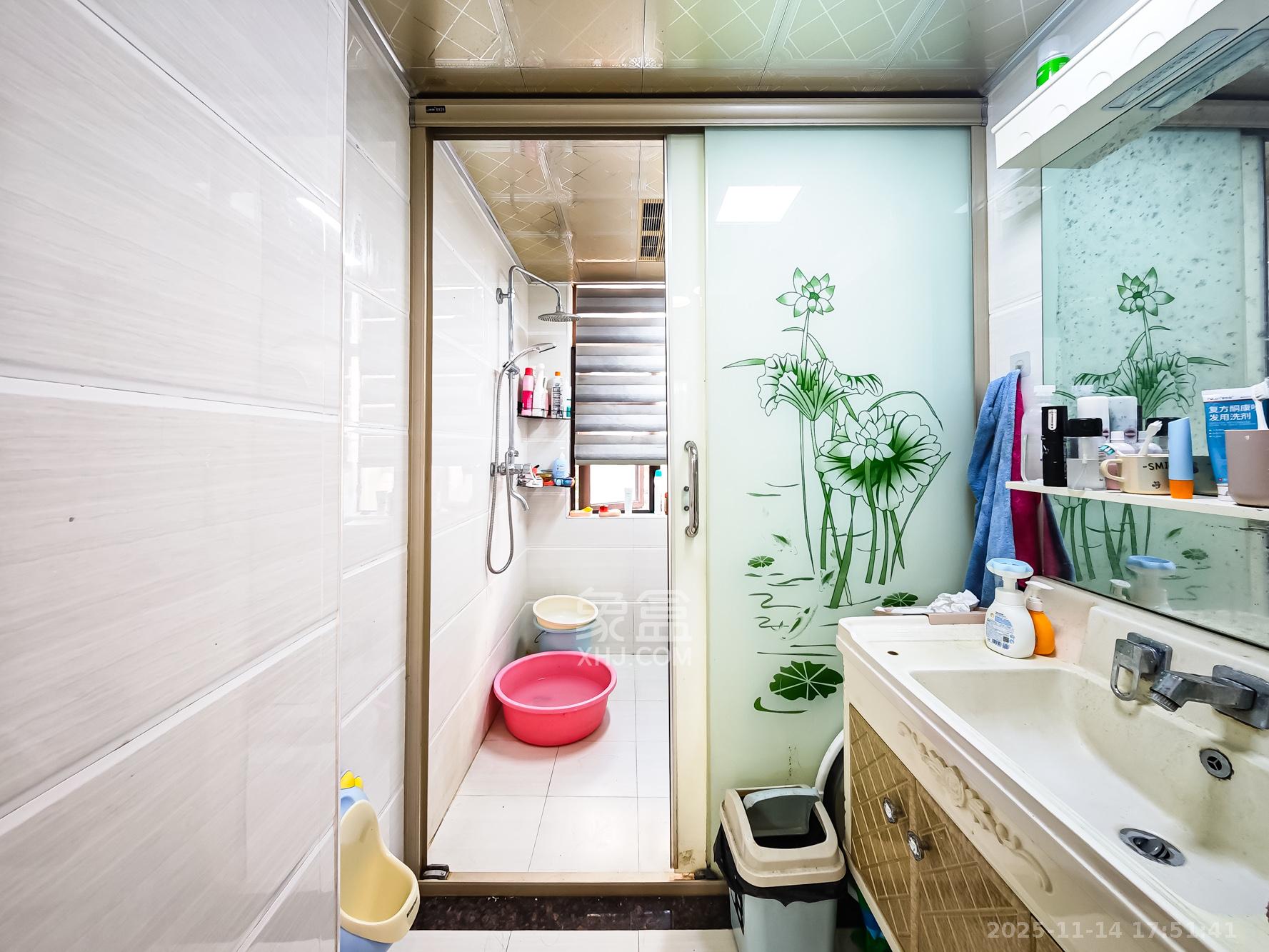 山语城二期 3室2厅1卫 80.0万 山语城二期 3室2厅1卫 80.0万卫生间