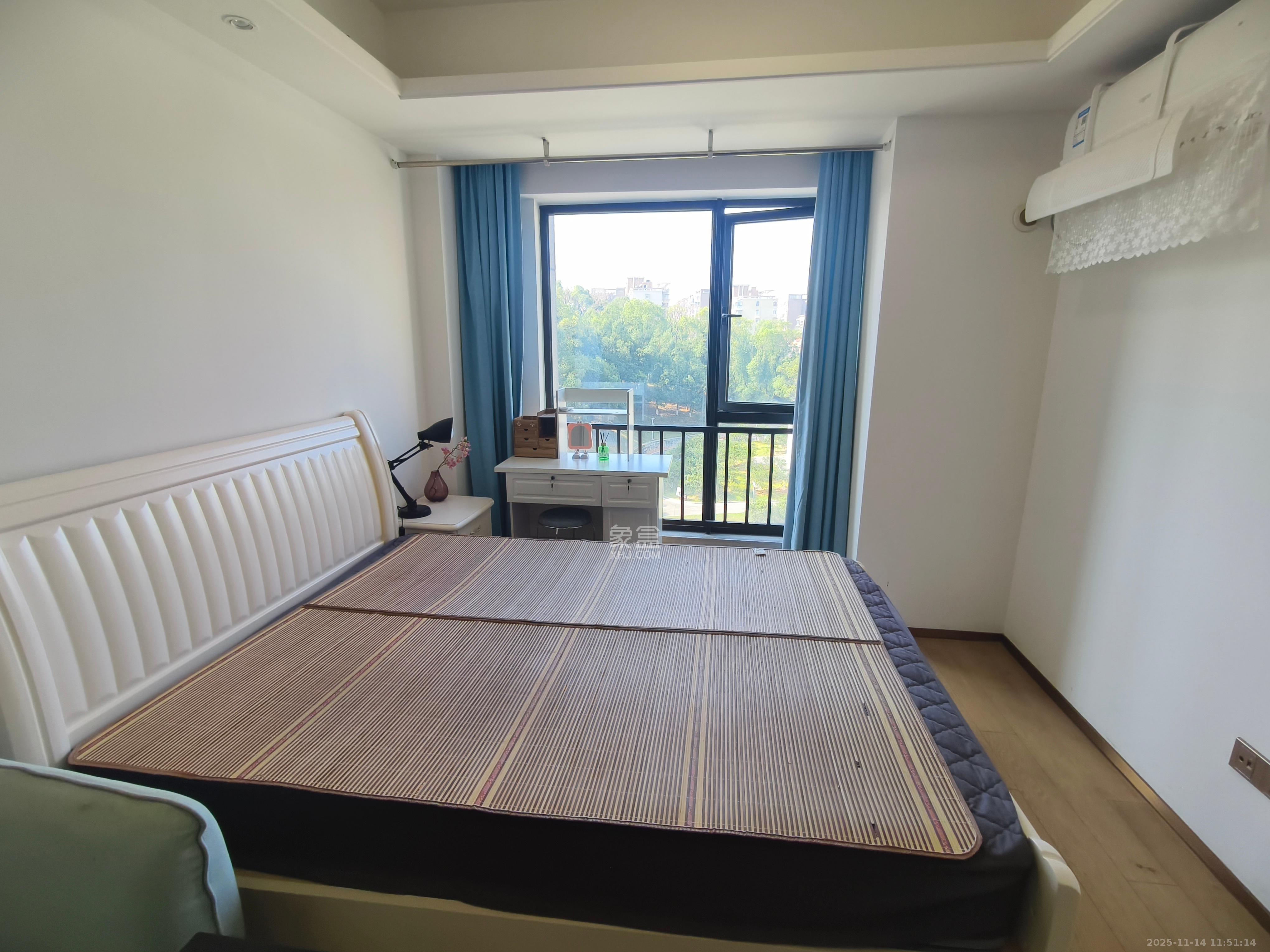 旭辉华宇南宸府  1室0厅0卫    1300.0元/月