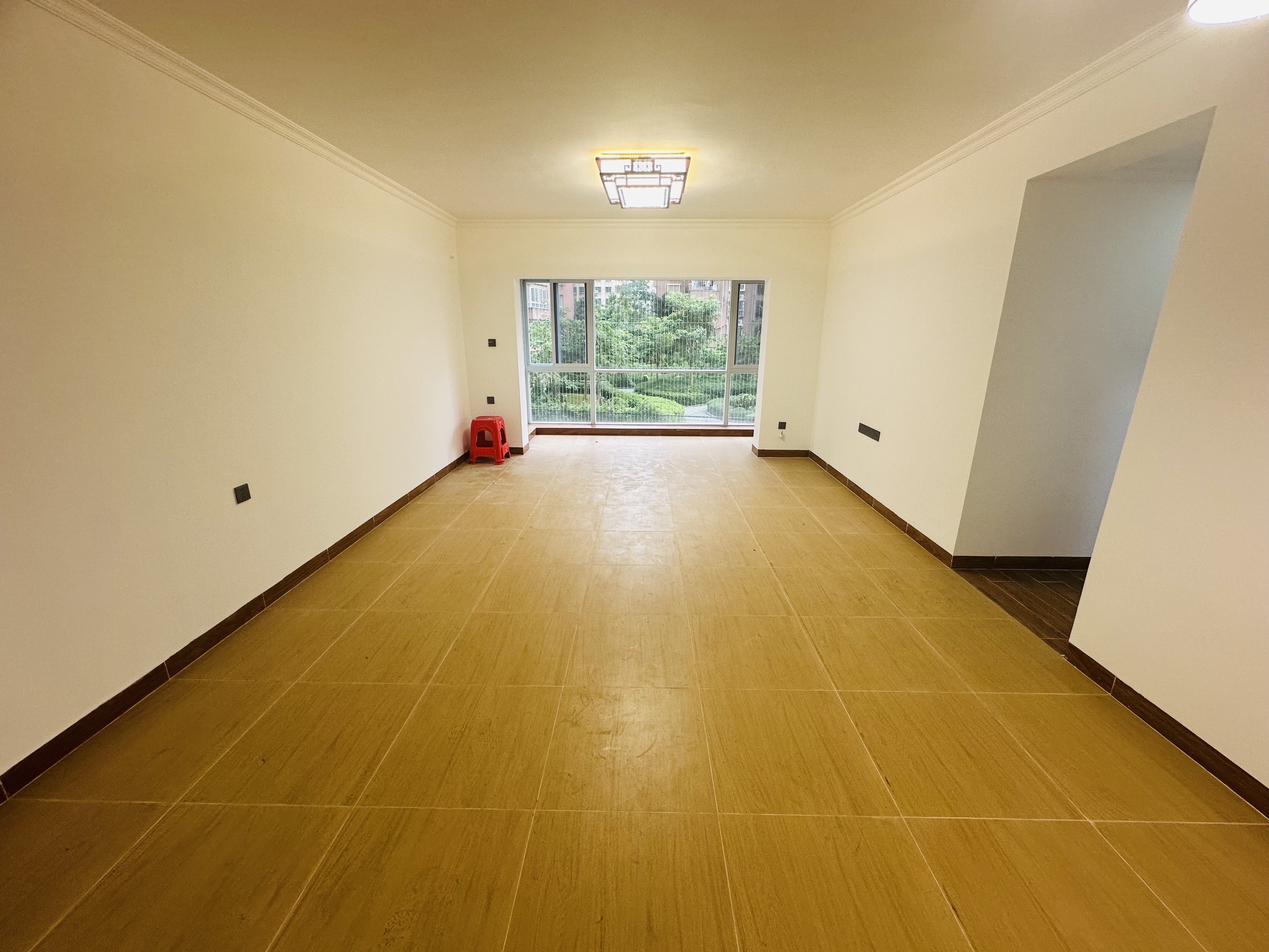 嘉华城市花园  3室2厅2卫    148.0万