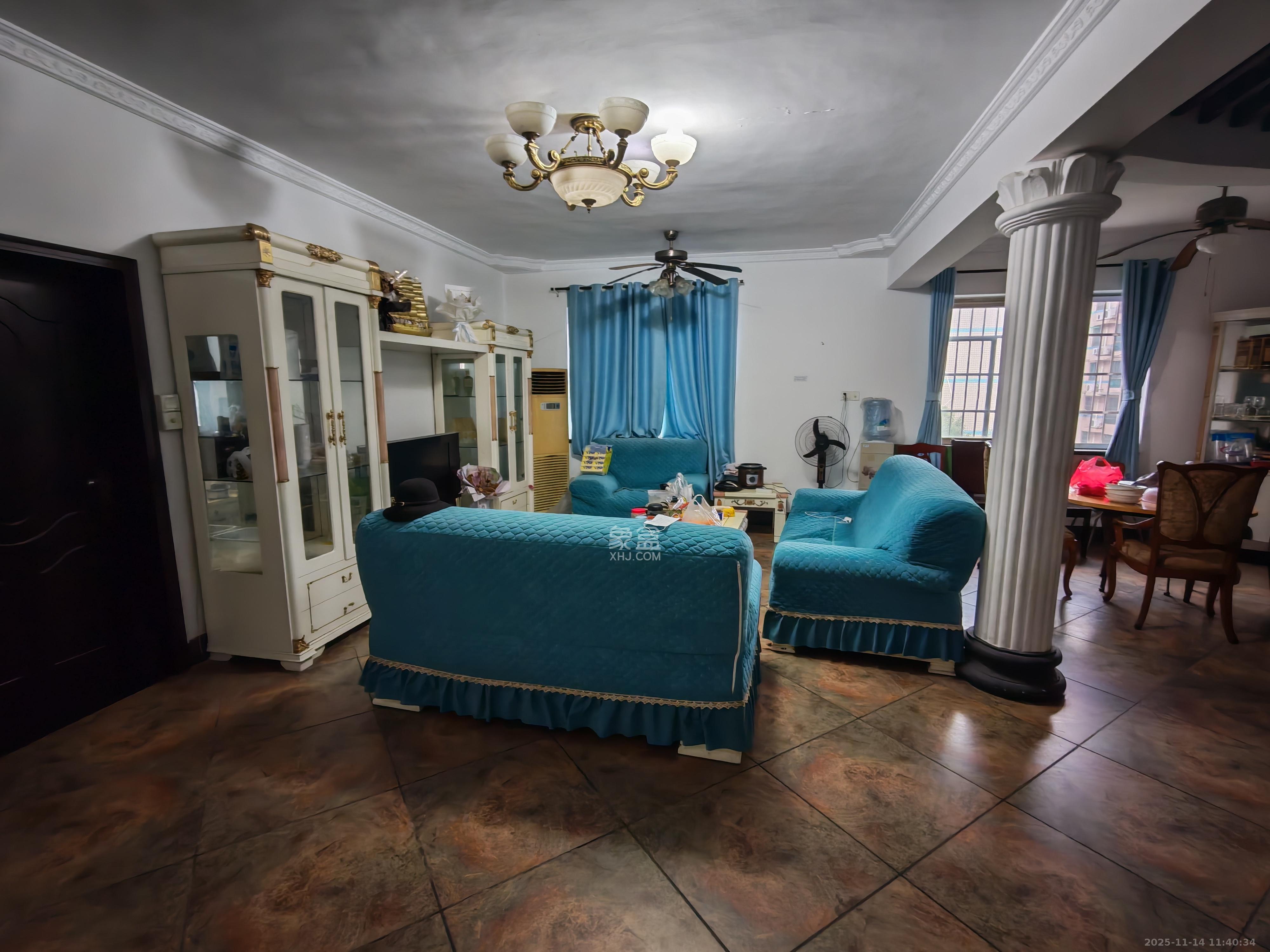 洞井商贸城 5室3厅2卫 2800.0元/月 洞井商贸城 5室3厅2卫 2800.0元/月室内图