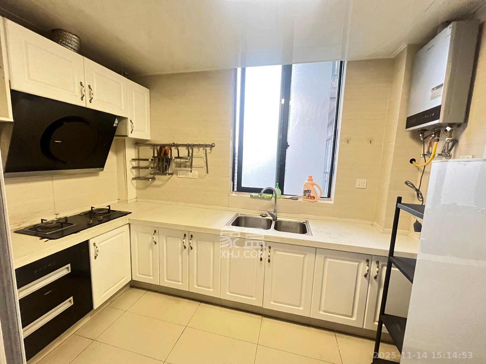 湘江世纪城贯江苑  3室2厅2卫    2200.0元/月室内图