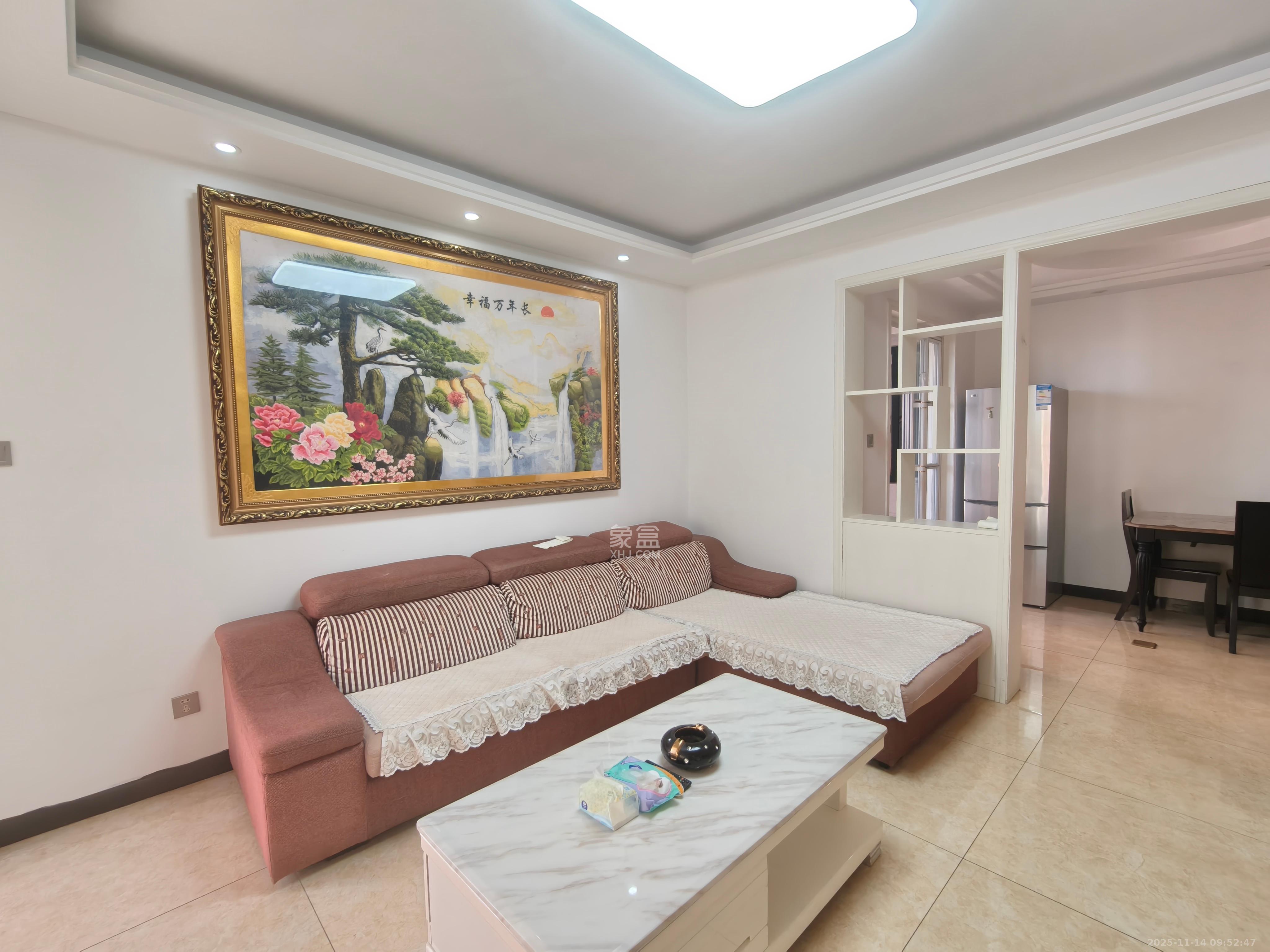 鑫科明珠 1室2厅2卫 2600.0元/月 鑫科明珠 1室2厅2卫 2600.0元/月室内图