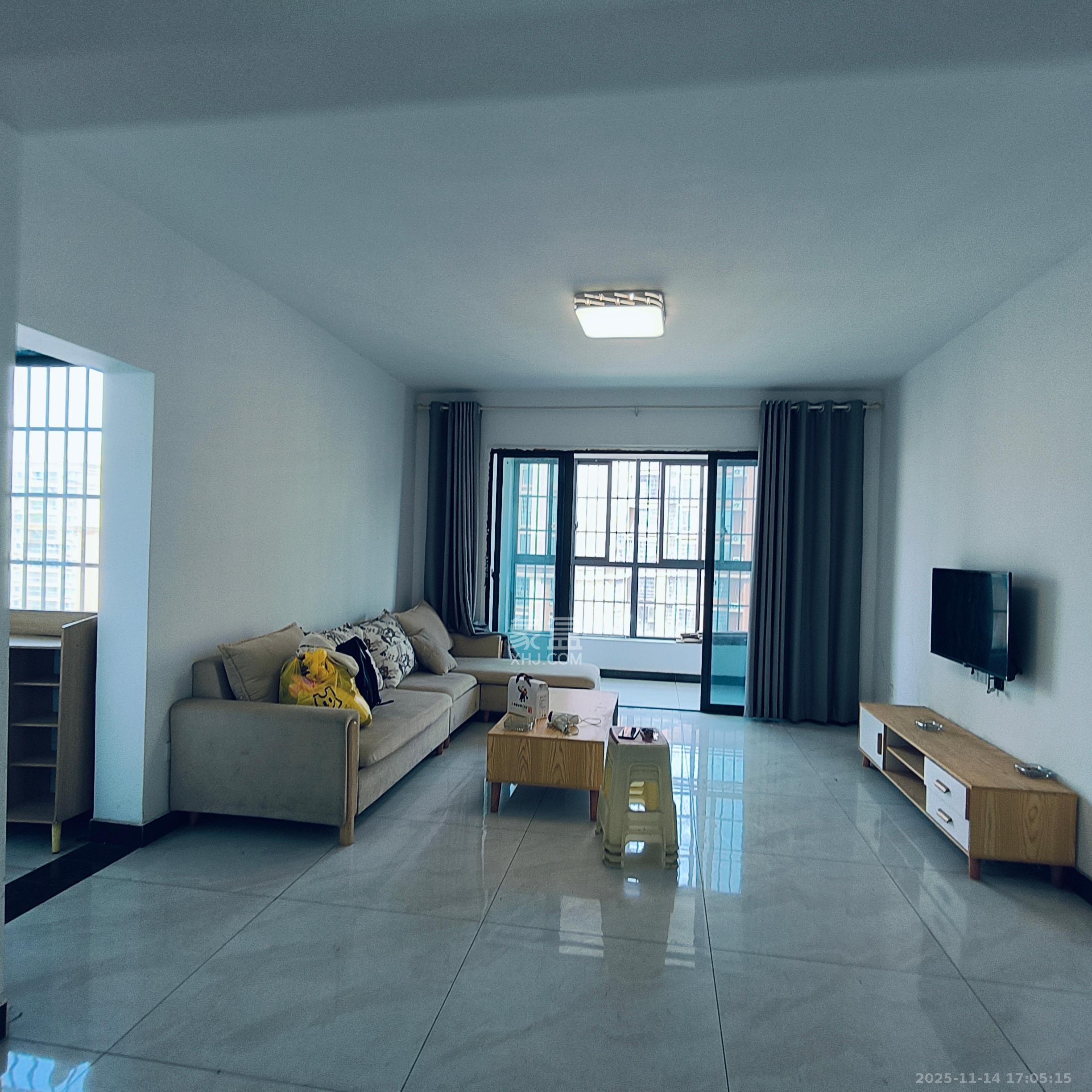 海德公园  4室2厅2卫    2200.0元/月室内图