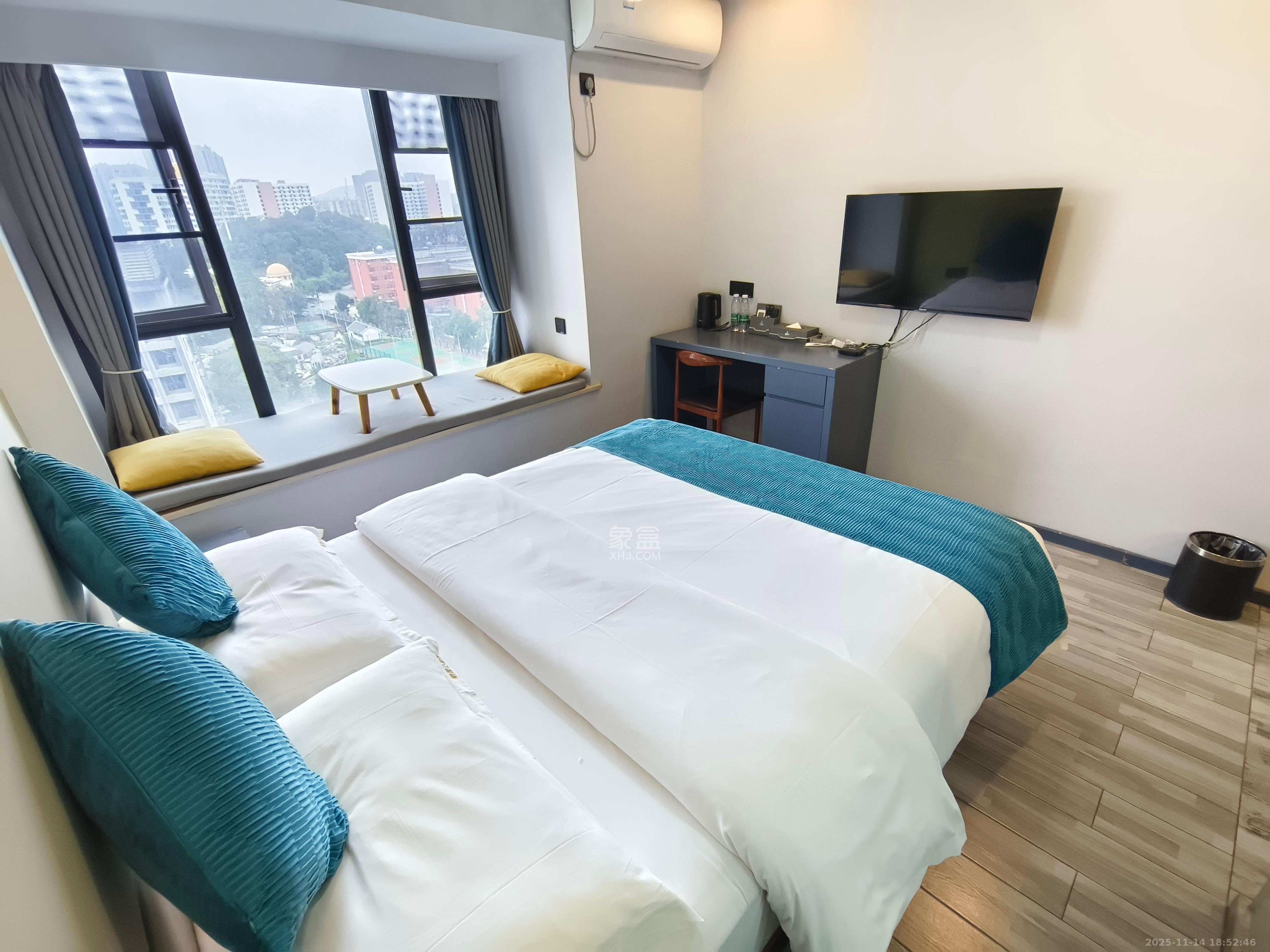 好莱城（弘德西街）  1室1厅1卫    1100.0元/月室内图