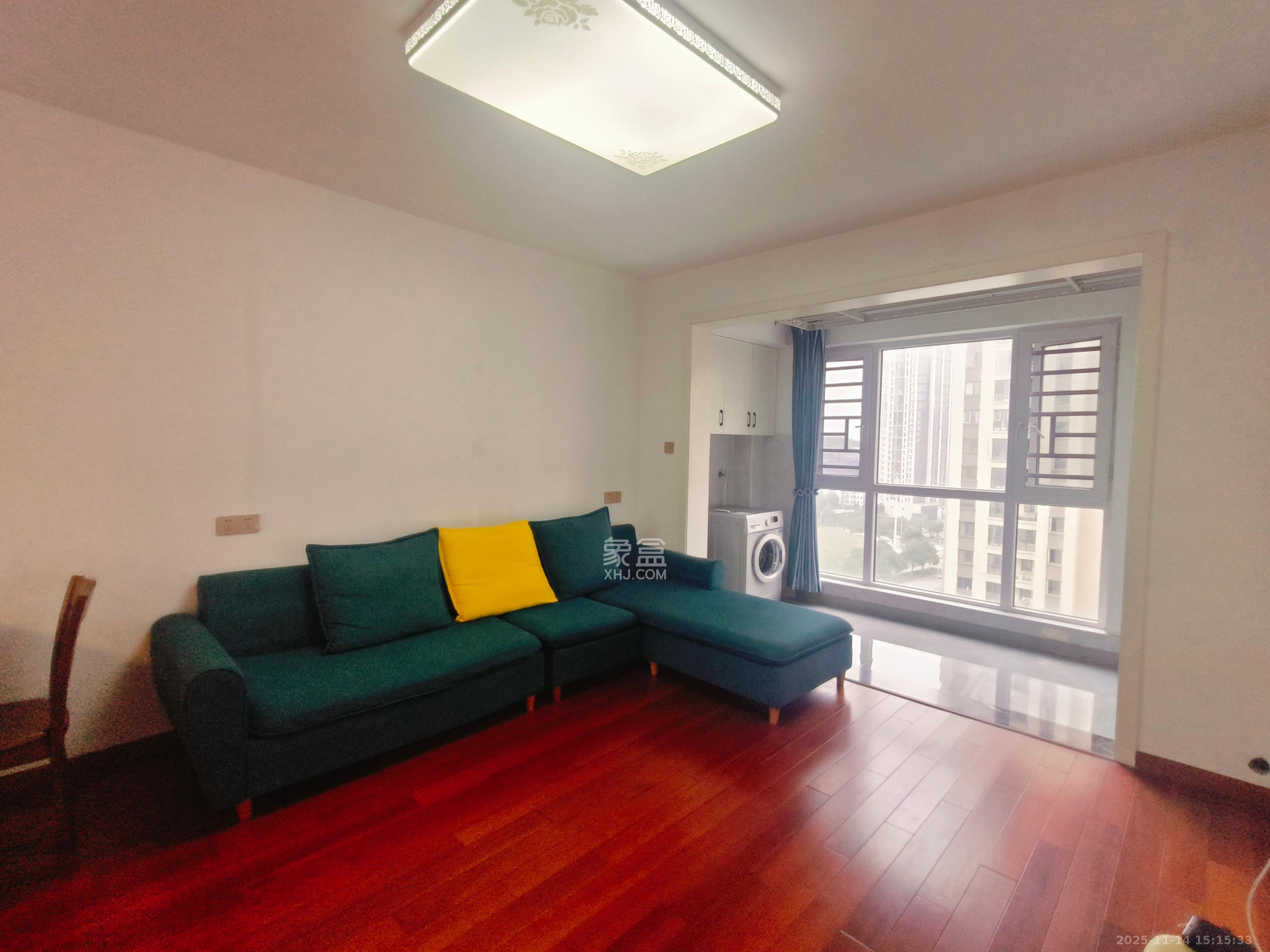 绿地新都会  1室0厅0卫    2300.0元/月室内图