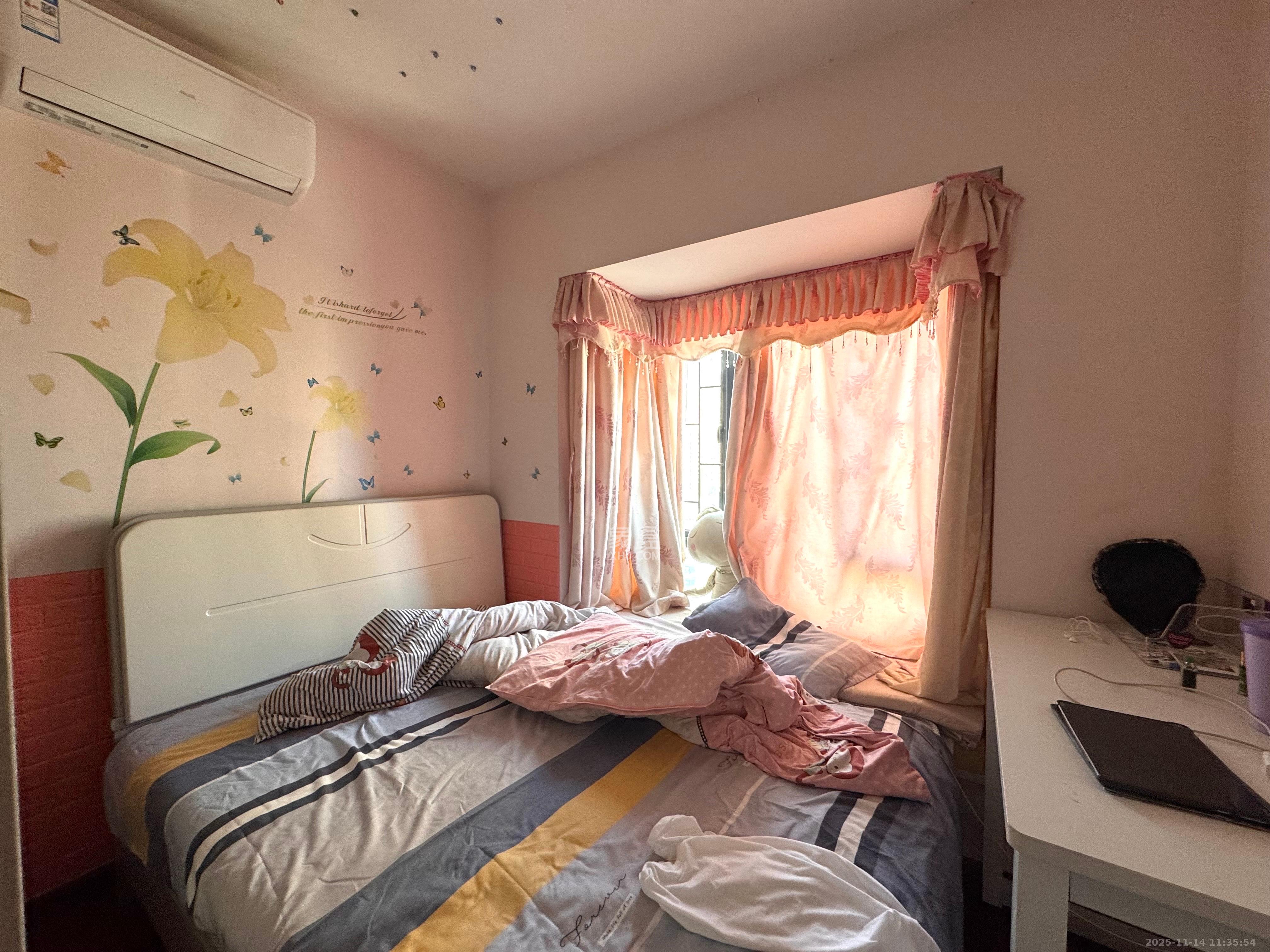 蓝山郡 3室2厅1卫 2100.0元/月 蓝山郡 3室2厅1卫 2100.0元/月室内图