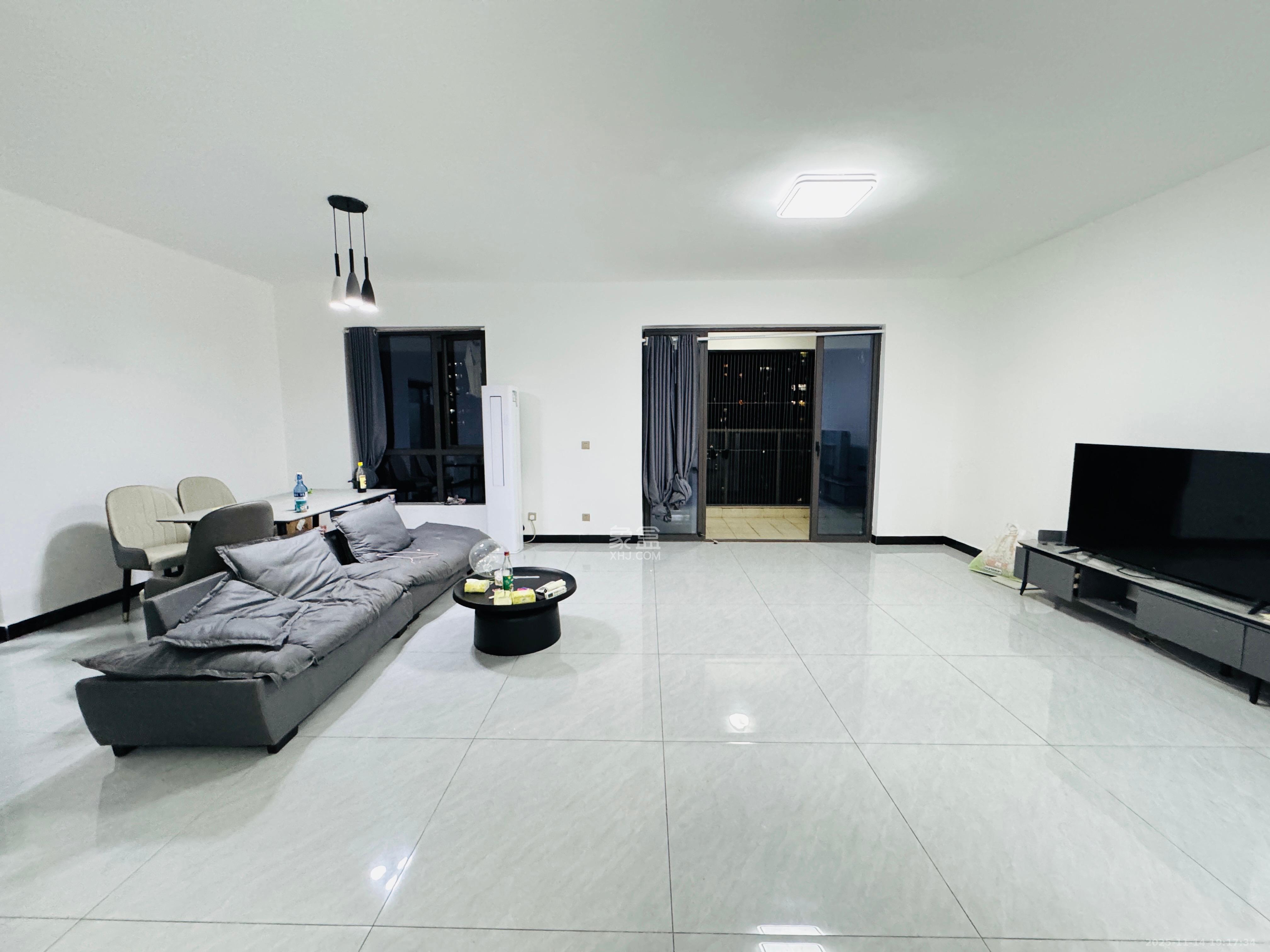 通用时代国际社区 4室2厅2卫 4800.0元/月 通用时代国际社区 4室2厅2卫 4800.0元/月室内图