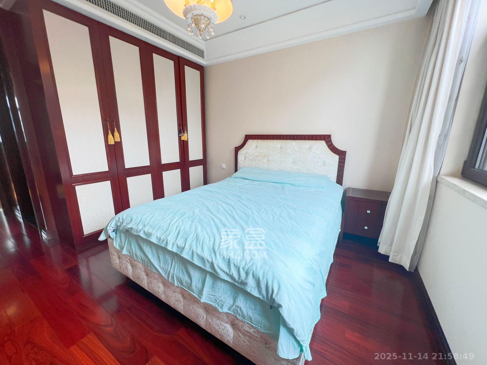 运达中央广场一、二期  3室2厅3卫    12000.0元/月室内图