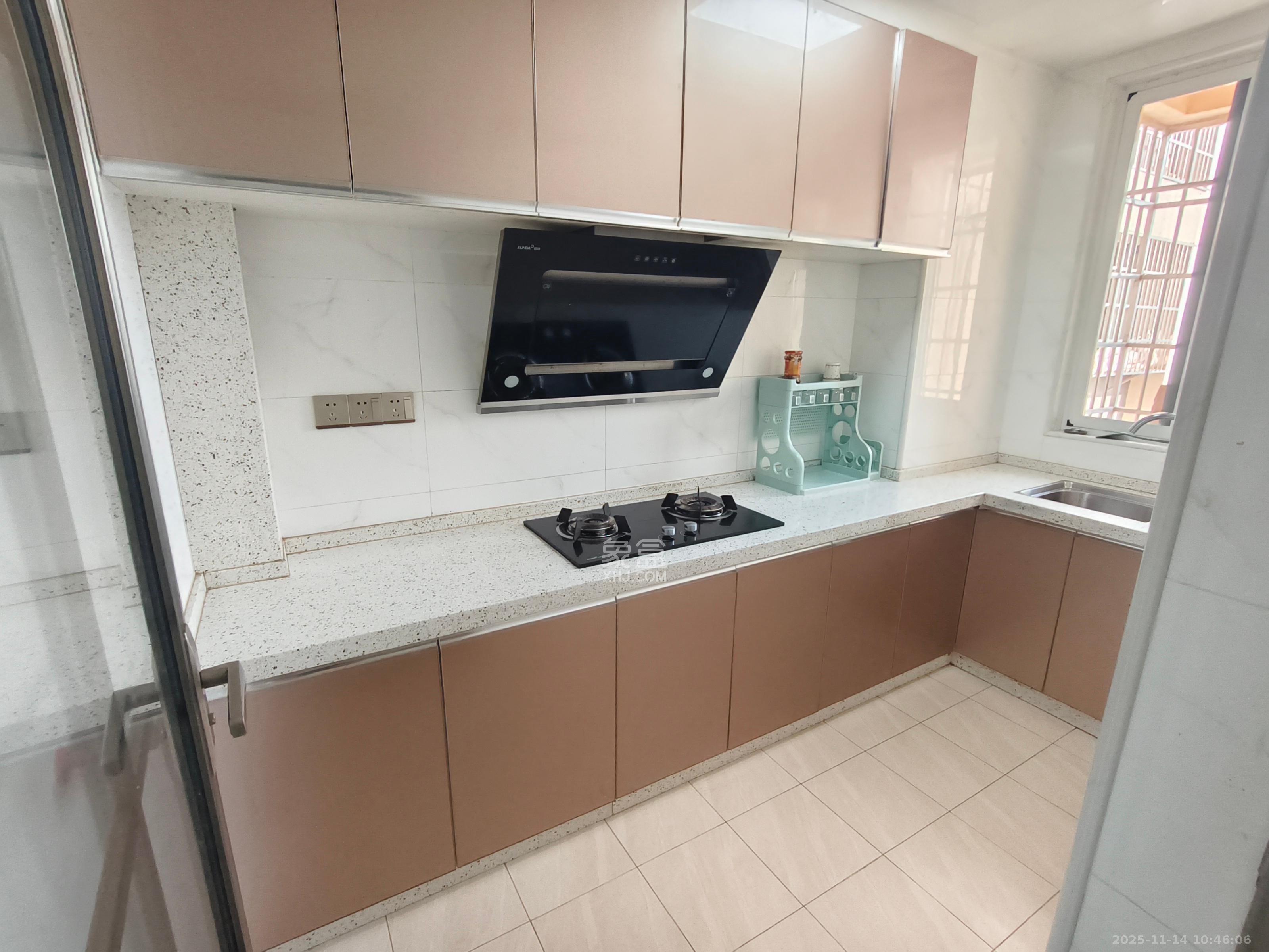 桥头家苑一期  1室1厅1卫    1200.0元/月室内图