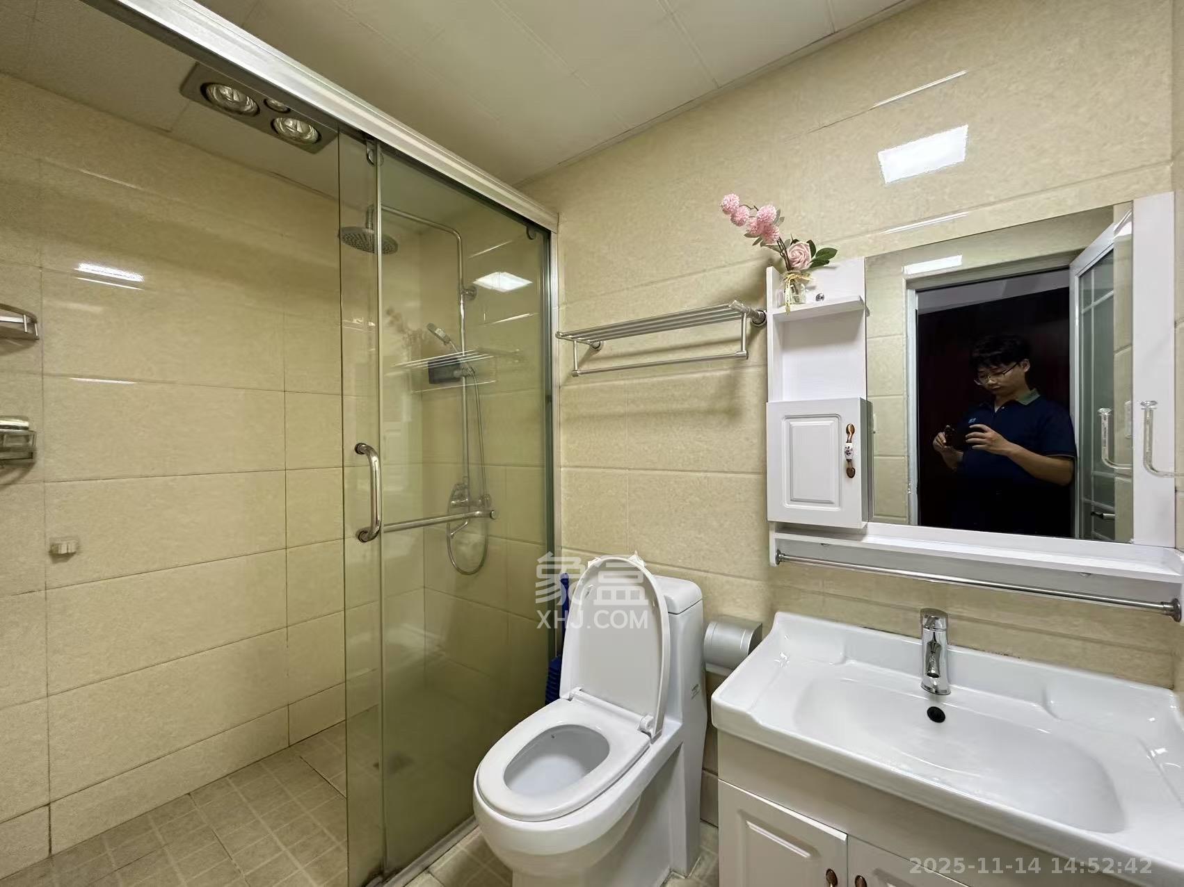 北辰三角洲E3区 1室1厅1卫 2500.0元/月 北辰三角洲E3区 1室1厅1卫 2500.0元/月室内图