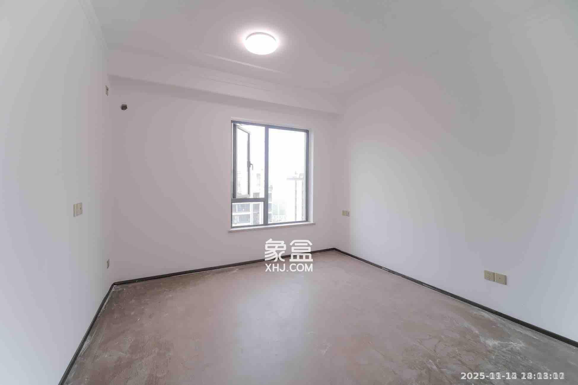 荣盛城 3室2厅2卫 1800.0元/月 荣盛城 3室2厅2卫 1800.0元/月室内图