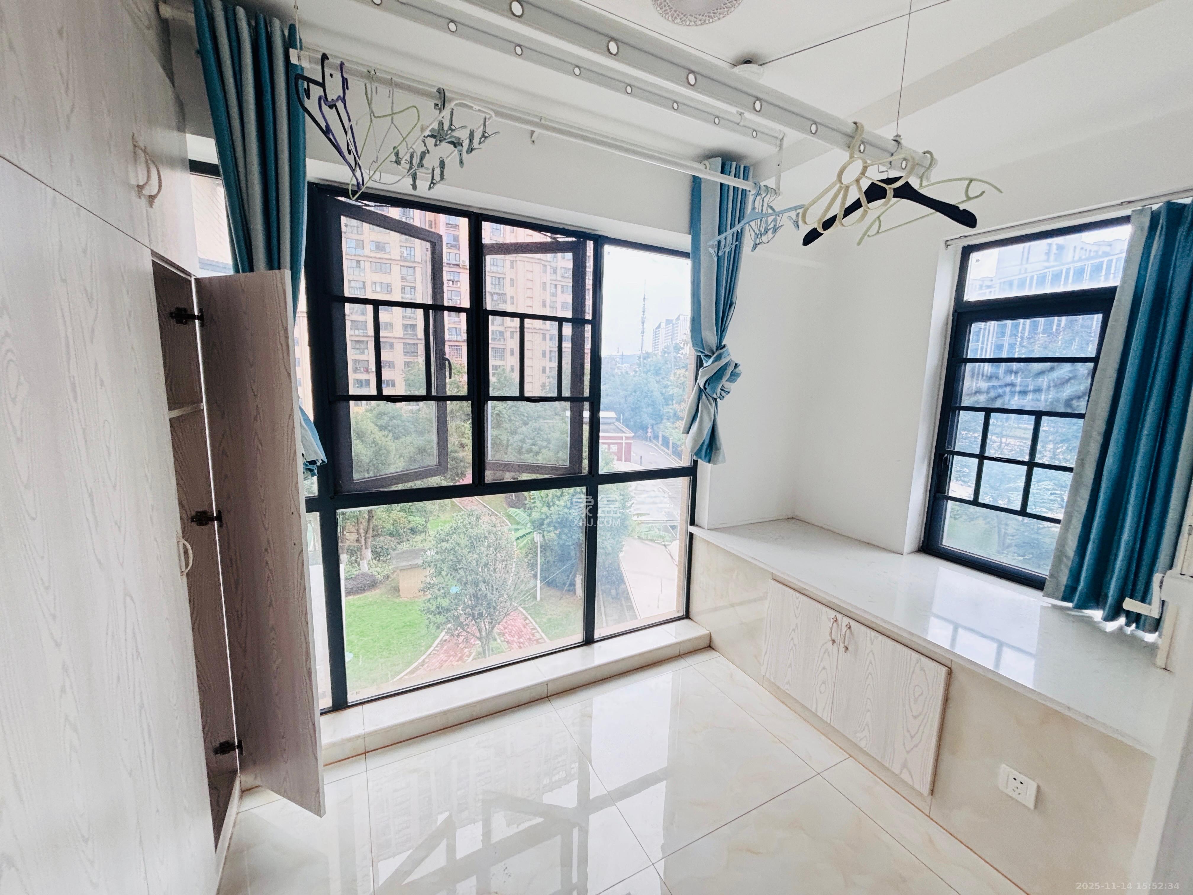 莲香园 2室1厅1卫 1800.0元/月 莲香园 2室1厅1卫 1800.0元/月室内图