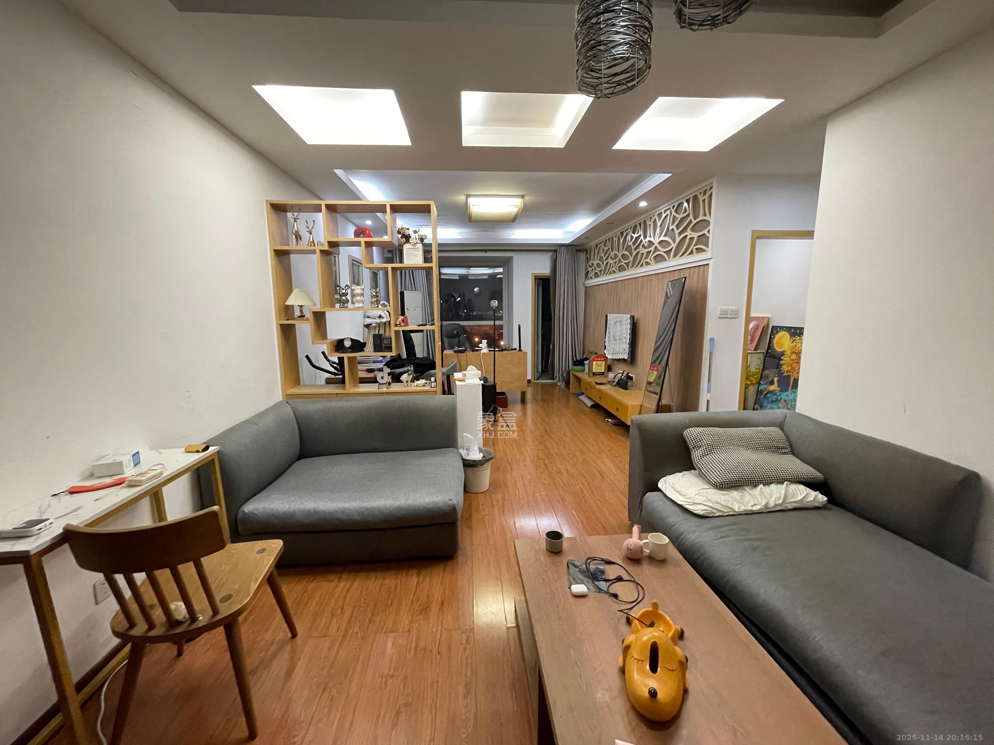 北辰三角洲E5区  2室1厅1卫    3200.0元/月