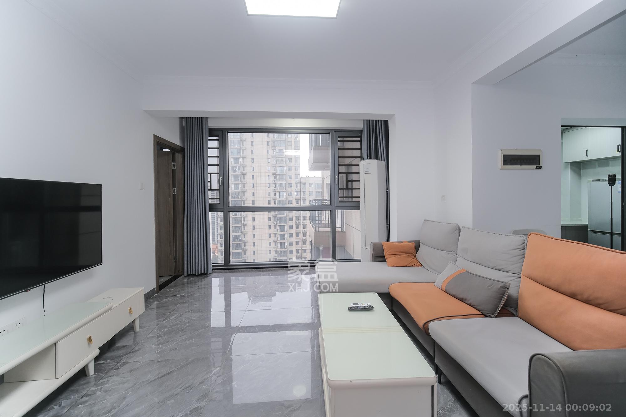 和悦城(蟠龙景苑)  3室2厅2卫    66.0万