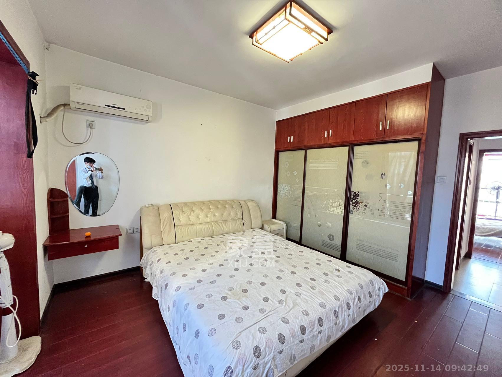 望兴景园一期  3室2厅1卫    2400.0元/月室内图