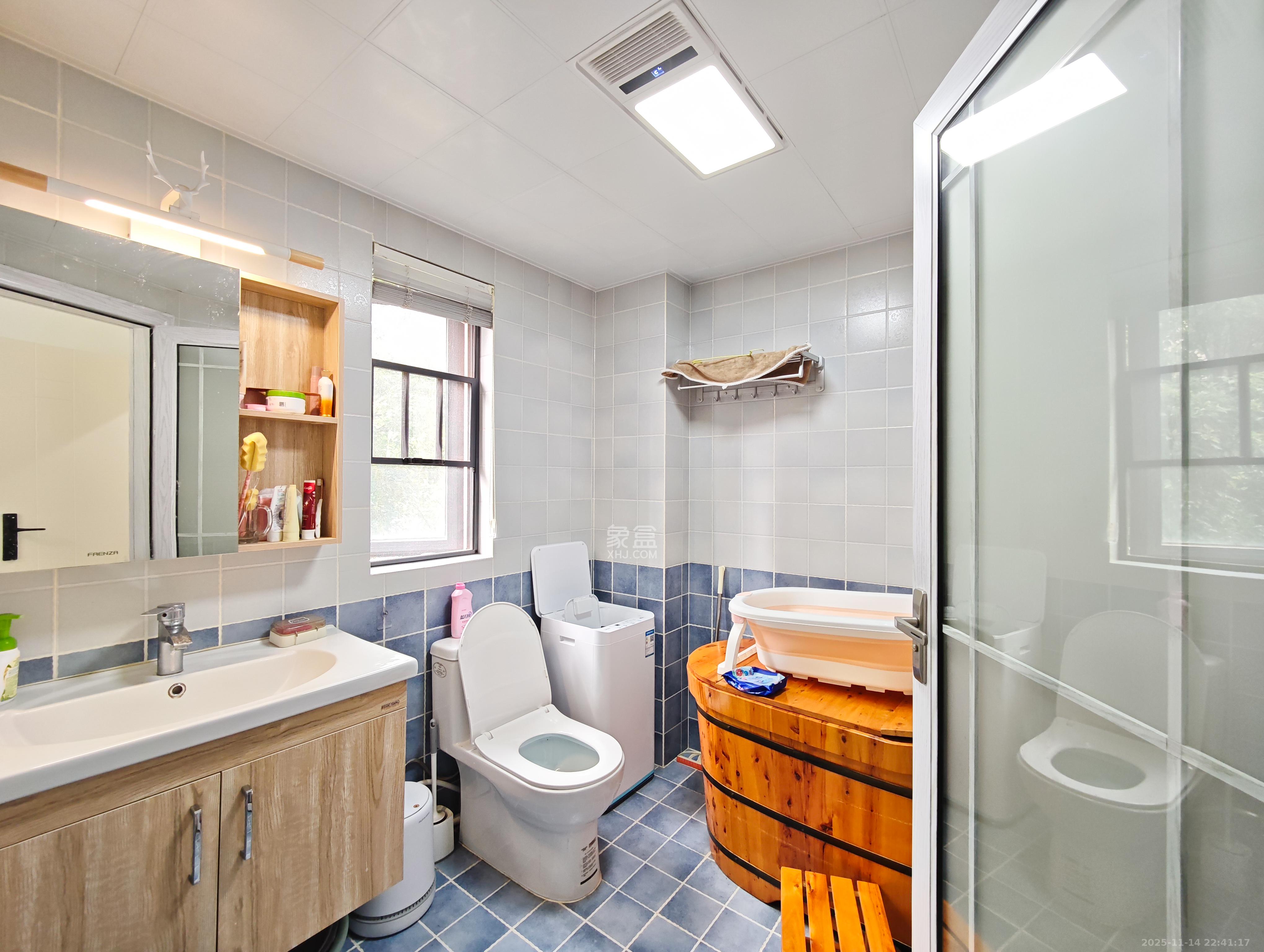 中建嘉和城 3室2厅2卫 98.0万 中建嘉和城 3室2厅2卫 98.0万卫生间